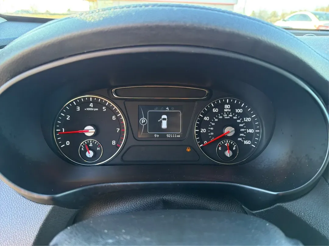 2016 Kia Sorento 2.4L LX (5XYPG4A39GG) with an 2.4L I-4 gasoline direct injection engine, located at 4508 South Dixie Dr, Moraine, OH, 45439, (937) 908-9800, 39.689976, -84.218452 - **Discover the Perfect Family SUV for Your Next Adventure!**<br /> <br /> Are you in search of a reliable SUV that can comfortably accommodate your growing family while also being great for weekend getaways? Look no further than the 2016 Kia Sorento 2.4L LX, available now at Advantage Car and Credit - Photo#15