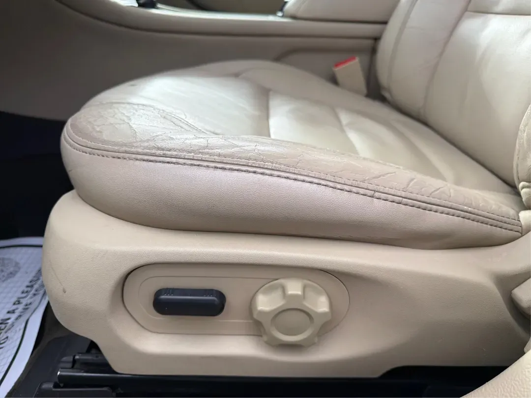 2013 Ford Taurus SEL (1FAHP2H87DG) with an 3.5L V-6 DOHC engine, located at 8750 N County Rd 25A, Piqua, OH, 45356, (937) 908-9800, 40.164391, -84.232513 - **Discover the Perfect Family Sedan: 2013 Ford Taurus SEL at Advantage Car and Credit - Piqua, OH**<br /> <br /> Are you searching for a reliable and spacious vehicle that fits seamlessly into your family's lifestyle? Look no further than this 2013 Ford Taurus SEL, available now at Advantage Car and - Photo#17