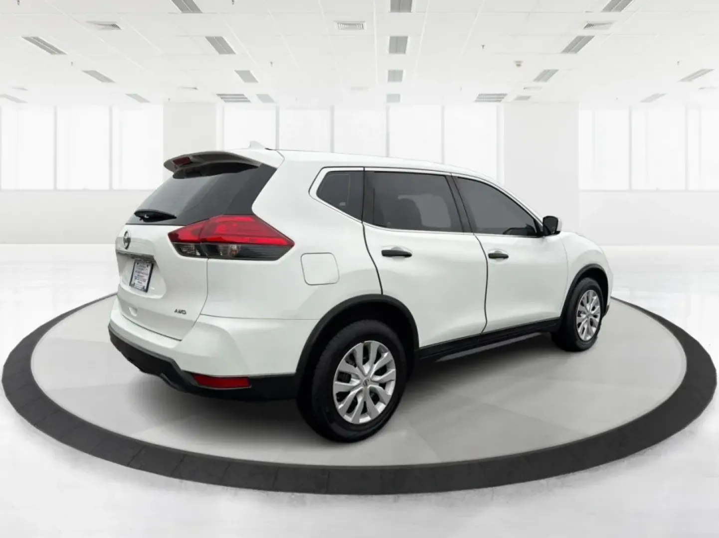 2017 Nissan Rogue S (KNMAT2MV0HP) with an 2.5L I-4 DOHC engine, CVT transmission, located at 1230 East Main St, Xenia, OH, 45385, (937) 908-9800, 39.688026, -83.910172 - **Adventure Awaits: Explore the 2017 Nissan Rogue at Advantage Car and Credit!**<br /> <br /> Are you ready to embark on your next family road trip or weekend adventure? The 2017 Nissan Rogue is the perfect companion for those who value versatility, comfort, and reliability. Whether you're navigatin - Photo#2