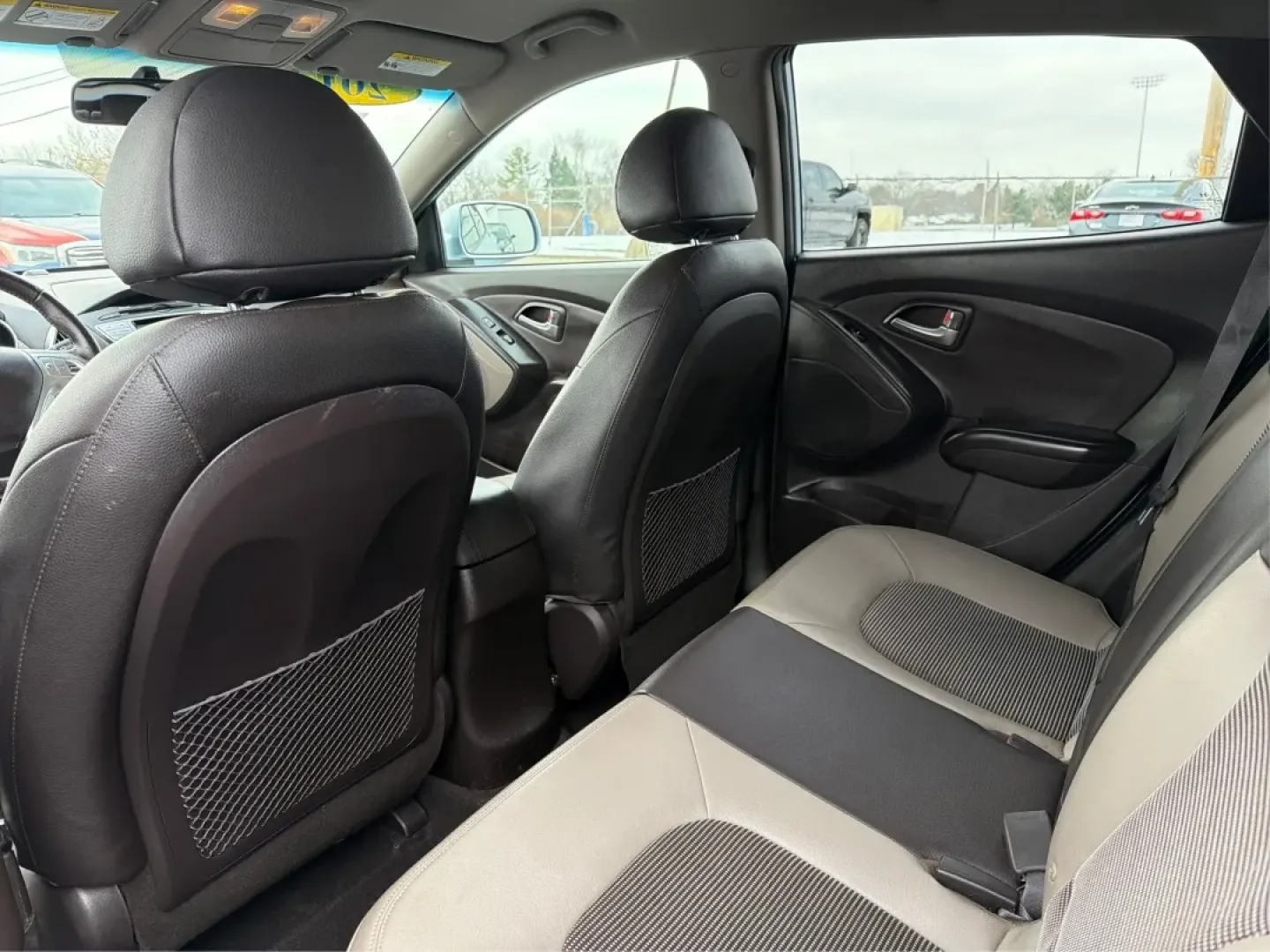 2012 Hyundai Tucson GLS (KM8JU3AC7CU) with an Theta II 2.4L I-4 DOHC engine, located at 8750 N County Rd 25A, Piqua, OH, 45356, (937) 908-9800, 40.164391, -84.232513 - **Discover the Perfect Family Adventure Vehicle: 2012 Hyundai Tucson GLS at Advantage Car and Credit - Piqua**<br /> <br /> Are you on the hunt for a versatile SUV that fits seamlessly into your active lifestyle? Look no further than this stunning 2012 Hyundai Tucson GLS at Advantage Car and Credit - Photo#10