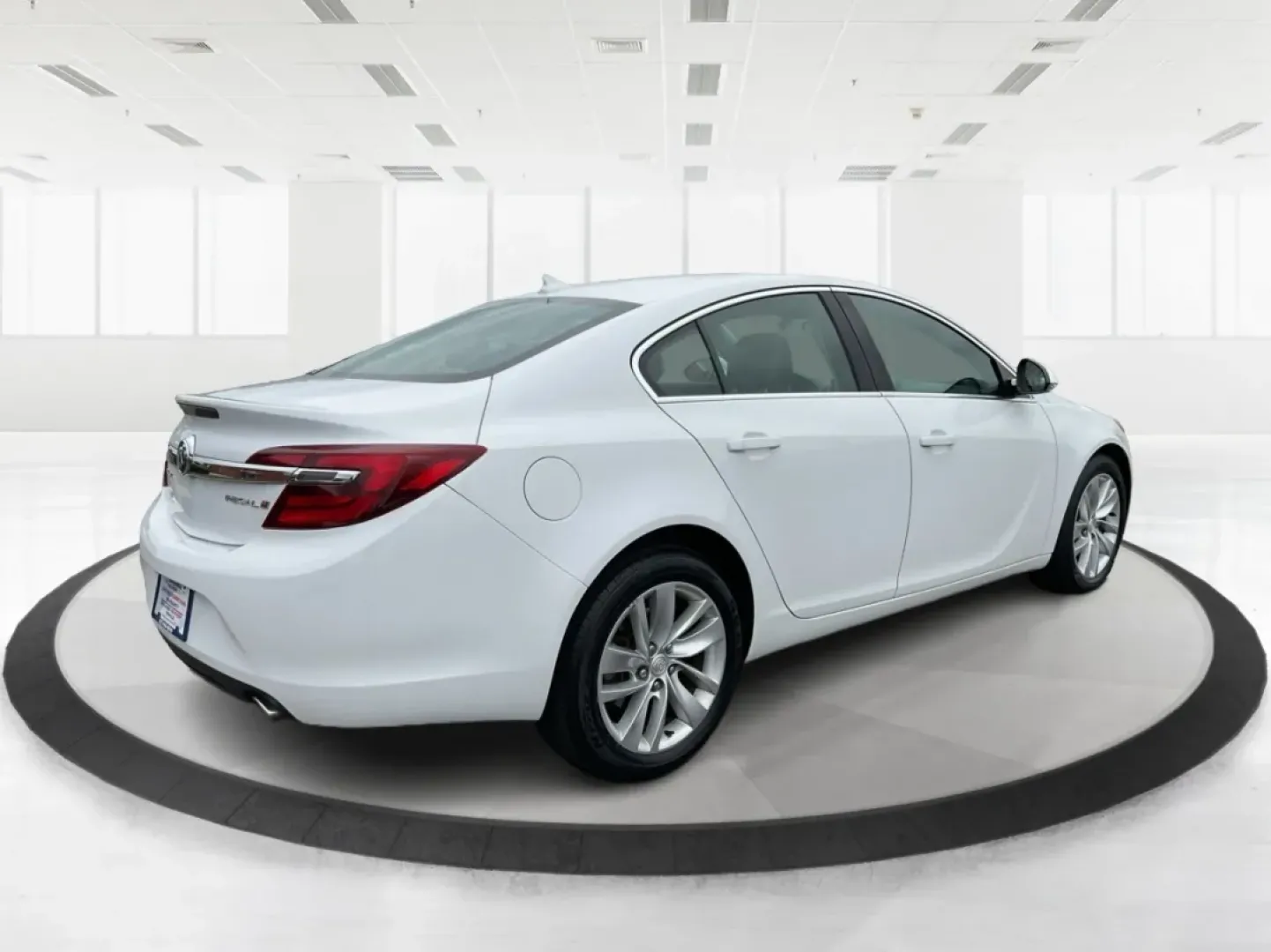 2014 Buick Regal Turbo (2G4GK5EX3E9) with an 2L I-4 gasoline direct injection engine, located at 880 E. National Road, Vandalia, OH, 45377, (937) 908-9800, 39.891918, -84.183594 - **Unleash Your Driving Experience with the 2014 Buick Regal Turbo: The Perfect Blend of Comfort and Style!**<br /> <br /> Are you on the lookout for a car that not only meets your daily commuting needs but also elevates your lifestyle? Look no further than our stunning 2014 Buick Regal Turbo, availa - Photo#2