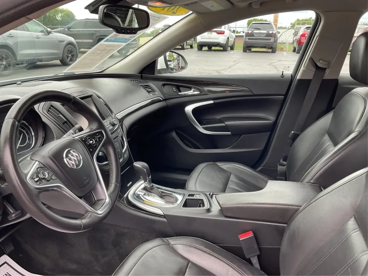 2014 Buick Regal Turbo (2G4GK5EX3E9) with an 2L I-4 gasoline direct injection engine, located at 880 E. National Road, Vandalia, OH, 45377, (937) 908-9800, 39.891918, -84.183594 - **Unleash Your Driving Experience with the 2014 Buick Regal Turbo: The Perfect Blend of Comfort and Style!**<br /> <br /> Are you on the lookout for a car that not only meets your daily commuting needs but also elevates your lifestyle? Look no further than our stunning 2014 Buick Regal Turbo, availa - Photo#9