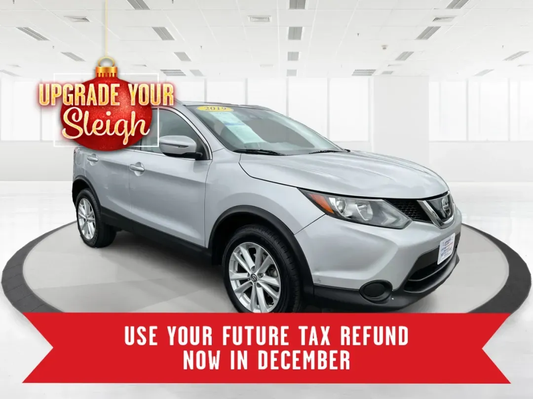 2019 Nissan Rogue Sport SV's photo