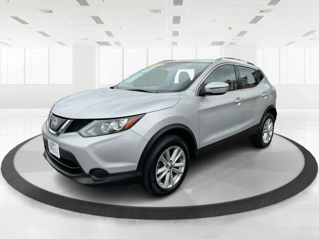 2019 Nissan Rogue SV (JN1BJ1CR3KW) with an 2L I-4 gasoline direct injection engine, located at 4508 South Dixie Dr, Moraine, OH, 45439, (937) 908-9800, 39.689976, -84.218452 - Imagine hitting the open road, the wind in your hair, as you embark on spontaneous weekend adventures or daily commutes-this is the lifestyle that the 2019 Nissan Rogue SV embodies. With its versatile SUV design and impressive features, this vehicle is perfect for anyone looking to elevate their dri - Photo#8