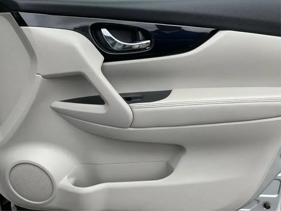 2019 Nissan Rogue SV (JN1BJ1CR3KW) with an 2L I-4 gasoline direct injection engine, CVT transmission, located at 401 Woodman Dr, Riverside, OH, 45431, (937) 908-9800, 39.760899, -84.123421 - Imagine hitting the open road, the wind in your hair, as you embark on spontaneous weekend adventures or daily commutes-this is the lifestyle that the 2019 Nissan Rogue SV embodies. With its versatile SUV design and impressive features, this vehicle is perfect for anyone looking to elevate their dri - Photo#19