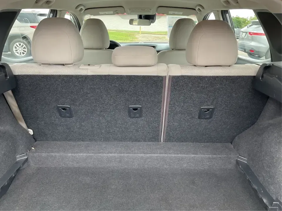 2019 Nissan Rogue SV (JN1BJ1CR3KW) with an 2L I-4 gasoline direct injection engine, CVT transmission, located at 880 E. National Road, Vandalia, OH, 45377, (937) 908-9800, 39.891918, -84.183594 - Imagine hitting the open road, the wind in your hair, as you embark on spontaneous weekend adventures or daily commutes-this is the lifestyle that the 2019 Nissan Rogue SV embodies. With its versatile SUV design and impressive features, this vehicle is perfect for anyone looking to elevate their dri - Photo#12