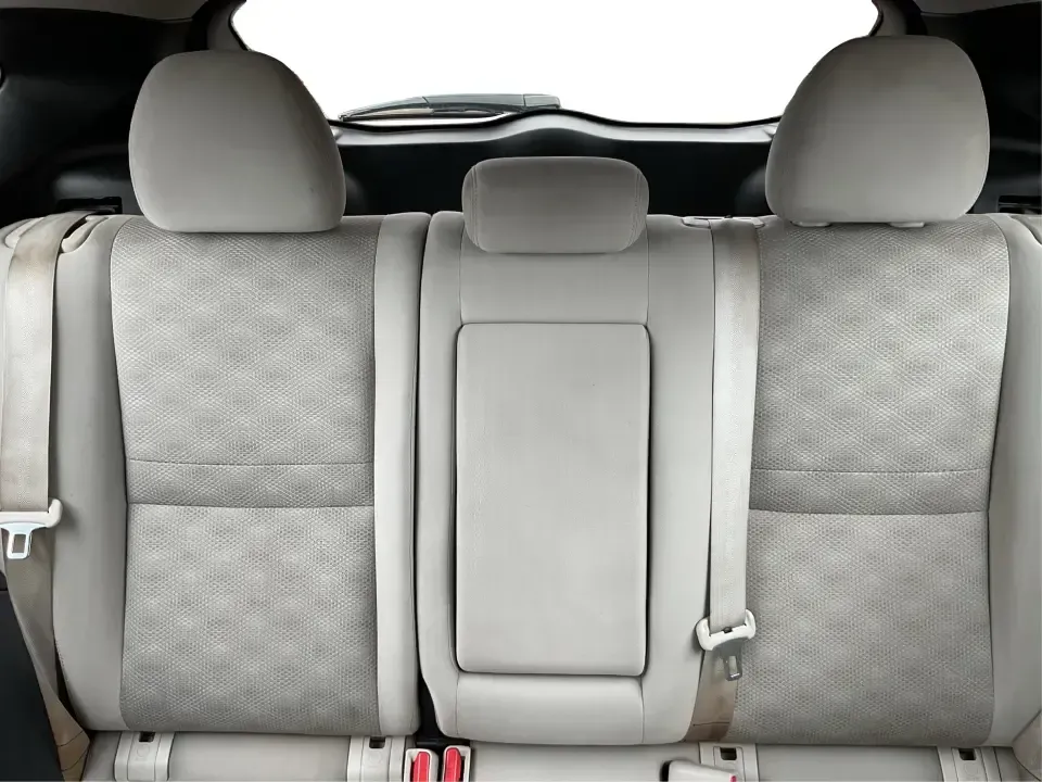 2019 Nissan Rogue SV (JN1BJ1CR3KW) with an 2L I-4 gasoline direct injection engine, CVT transmission, located at 880 E. National Road, Vandalia, OH, 45377, (937) 908-9800, 39.891918, -84.183594 - Imagine hitting the open road, the wind in your hair, as you embark on spontaneous weekend adventures or daily commutes-this is the lifestyle that the 2019 Nissan Rogue SV embodies. With its versatile SUV design and impressive features, this vehicle is perfect for anyone looking to elevate their dri - Photo#14