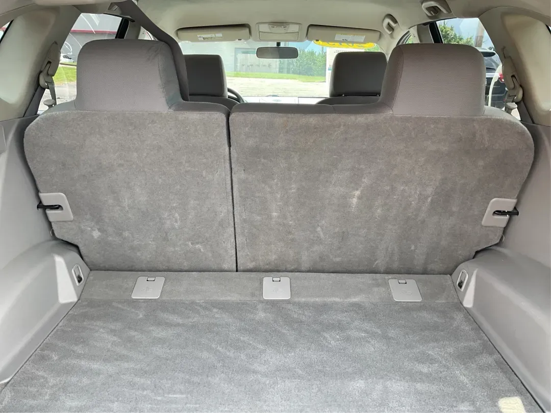 2013 Nissan Rogue SV (JN8AS5MV2DW) with an 2.5L I-4 DOHC engine, located at 1230 East Main St, Xenia, OH, 45385, (937) 908-9800, 39.688026, -83.910172 - **Experience Adventure with This 2013 Nissan Rogue SV at Advantage Car and Credit - Piqua!**<br /> <br /> Are you ready to embark on your next road trip or tackle your daily commute with confidence? The 2013 Nissan Rogue SV is perfect for budget-conscious buyers and growing families alike, offering - Photo#12