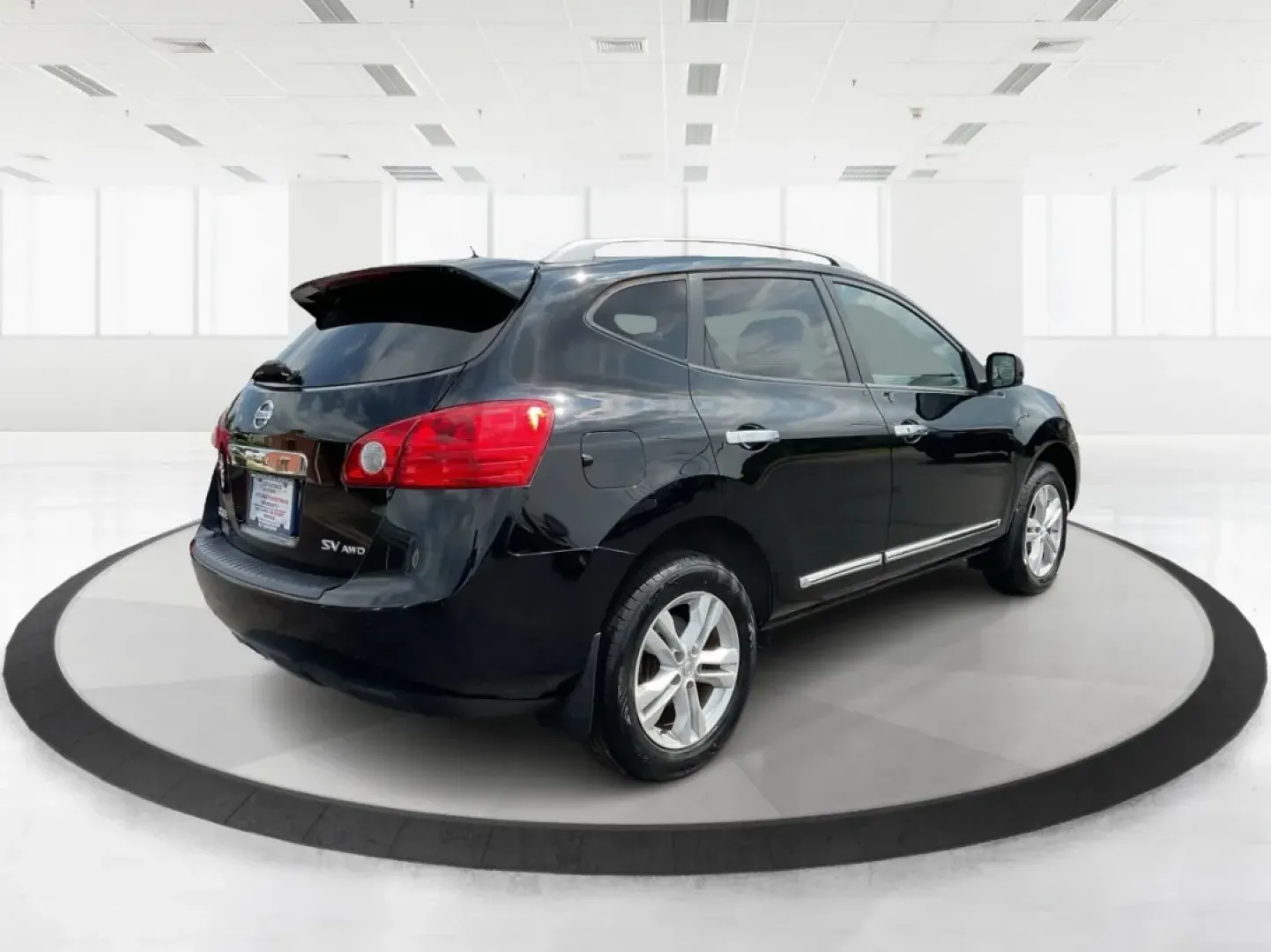 2013 Nissan Rogue SV (JN8AS5MV2DW) with an 2.5L I-4 DOHC engine, Continuously Variable Transmission transmission, located at 1951 S Dayton Lakeview Rd., New Carlisle, OH, 45344, (937) 908-9800, 39.890999, -84.050255 - **Experience Adventure with This 2013 Nissan Rogue SV at Advantage Car and Credit - Piqua!**<br /> <br /> Are you ready to embark on your next road trip or tackle your daily commute with confidence? The 2013 Nissan Rogue SV is perfect for budget-conscious buyers and growing families alike, offering - Photo#2