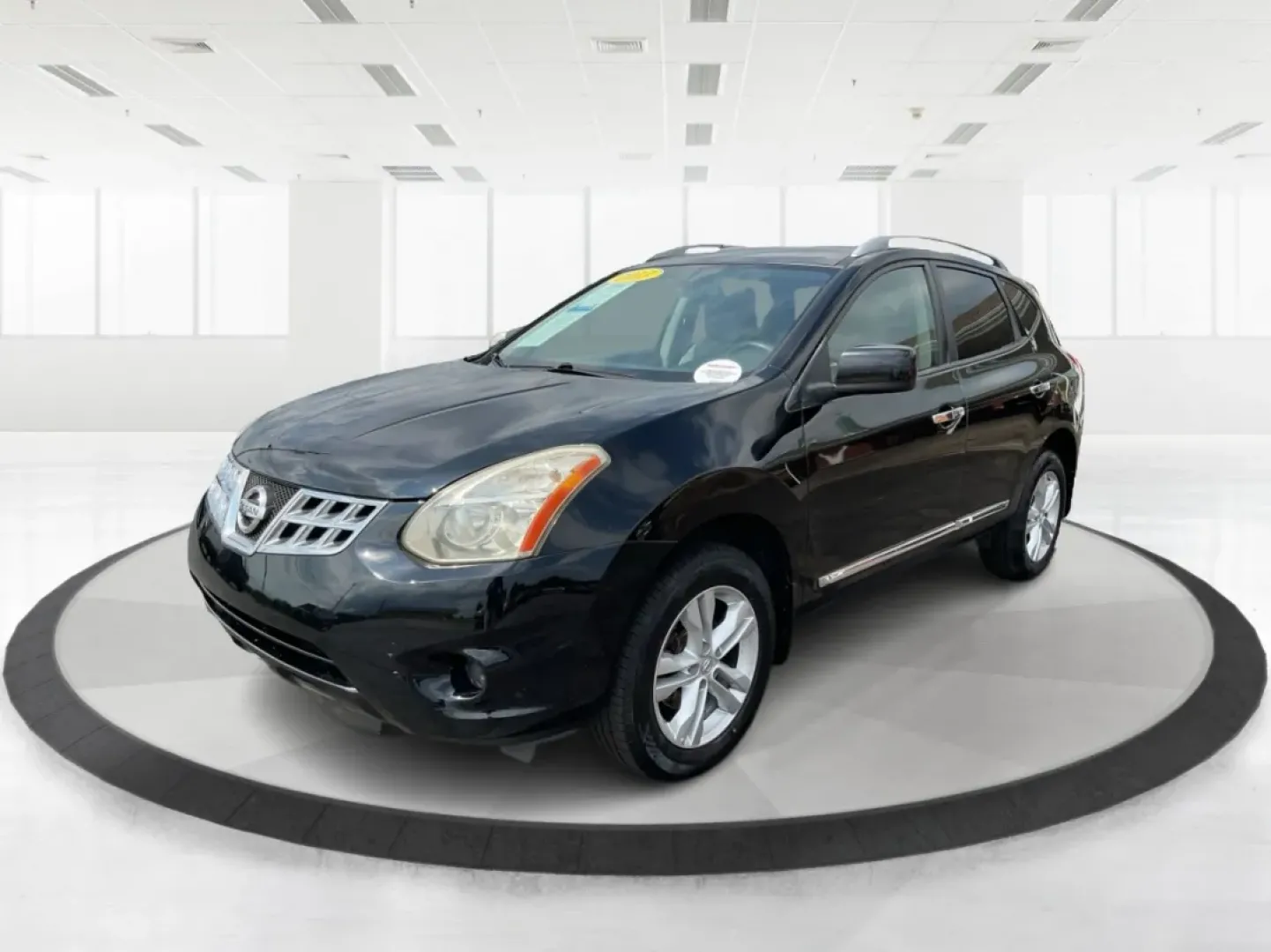 2013 Nissan Rogue SV (JN8AS5MV2DW) with an 2.5L I-4 DOHC engine, Continuously Variable Transmission transmission, located at 1951 S Dayton Lakeview Rd., New Carlisle, OH, 45344, (937) 908-9800, 39.890999, -84.050255 - **Experience Adventure with This 2013 Nissan Rogue SV at Advantage Car and Credit - Piqua!**<br /> <br /> Are you ready to embark on your next road trip or tackle your daily commute with confidence? The 2013 Nissan Rogue SV is perfect for budget-conscious buyers and growing families alike, offering - Photo#8