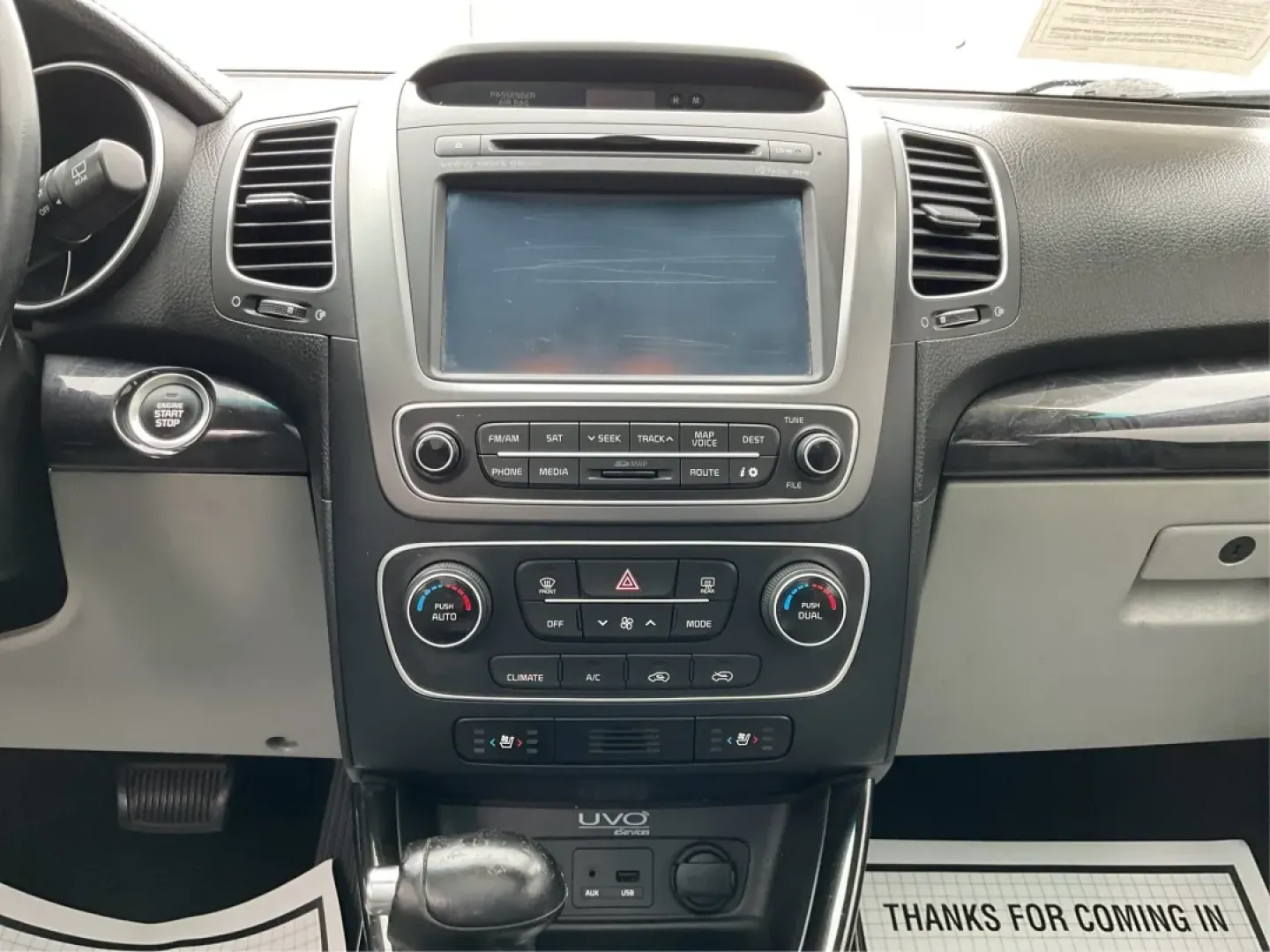 2014 Kia Sorento SX V6 AWD (5XYKWDA72EG) with an 3.3L V6 DOHC 24V engine, 6-Speed Automatic transmission, located at 1184 Kauffman Ave, Fairborn, OH, 45324, (937) 908-9800, 39.807072, -84.030914 - Are you ready to elevate your driving experience and embark on new adventures? Look no further than this stunning 2014 Kia Sorento SX V6 AWD, a robust SUV that's perfect for growing families, weekend explorers, and daily commuters alike. With its impressive blend of comfort, capability, and advanced - Photo#13