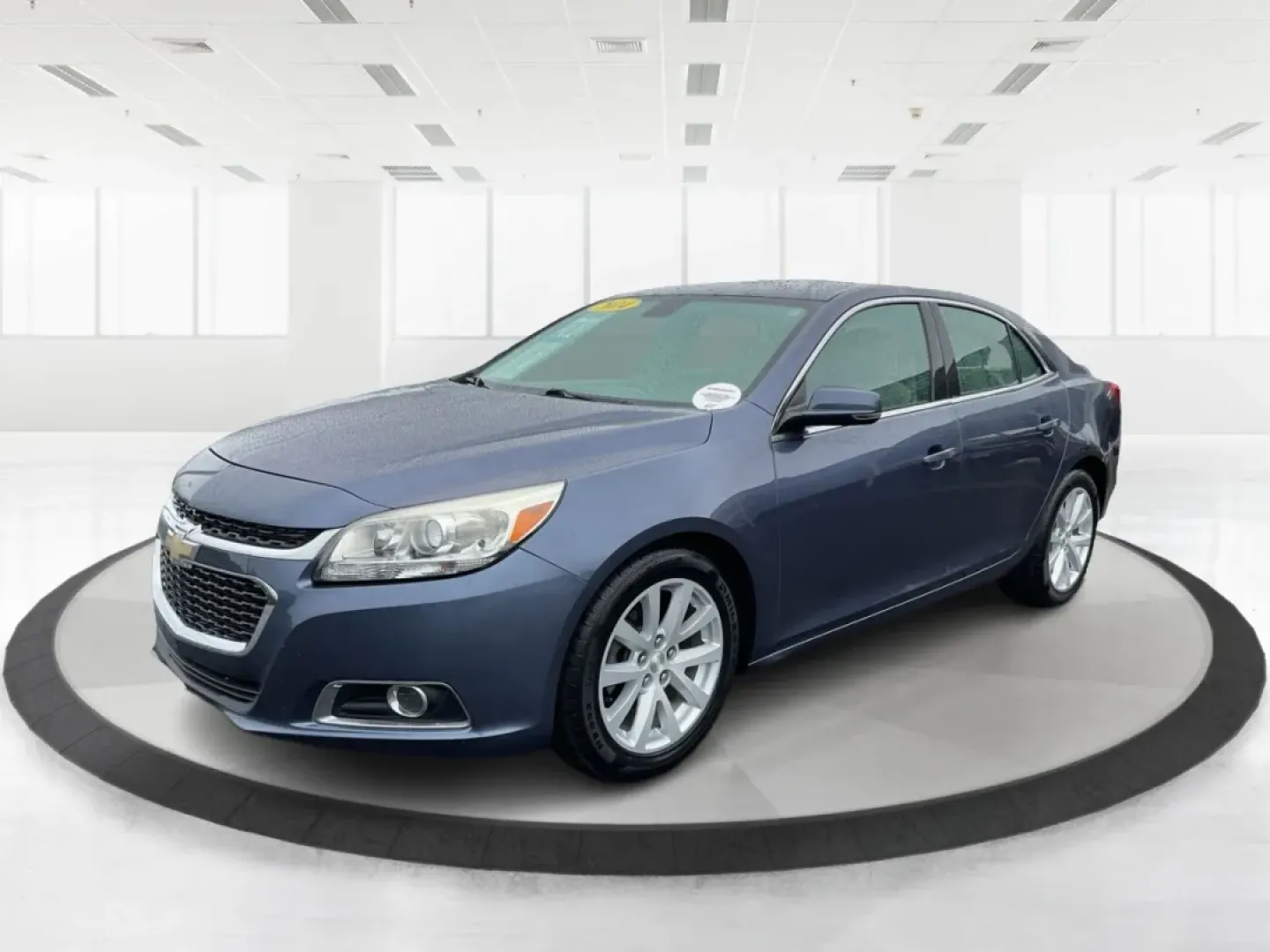2014 Chevrolet Malibu 2LT (1G11E5SL5EF) with an ECOTEC 2.5L I-4 gasoline direct injection engine, located at 401 Woodman Dr, Riverside, OH, 45431, (937) 908-9800, 39.760899, -84.123421 - Are you searching for a reliable vehicle that can handle daily commutes while still making weekend adventures a breeze? Look no further than this stunning 2014 Chevrolet Malibu 2LT, available now at Advantage Car and Credit in Riverside, OH. With its sleek design and impressive features, this sedan - Photo#8