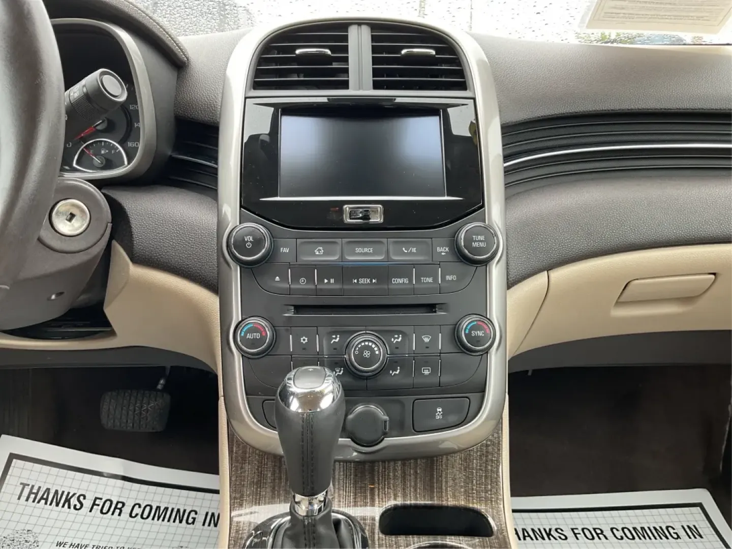 2014 Chevrolet Malibu 2LT (1G11E5SL5EF) with an ECOTEC 2.5L I-4 gasoline direct injection engine, located at 401 Woodman Dr, Riverside, OH, 45431, (937) 908-9800, 39.760899, -84.123421 - Are you searching for a reliable vehicle that can handle daily commutes while still making weekend adventures a breeze? Look no further than this stunning 2014 Chevrolet Malibu 2LT, available now at Advantage Car and Credit in Riverside, OH. With its sleek design and impressive features, this sedan - Photo#13