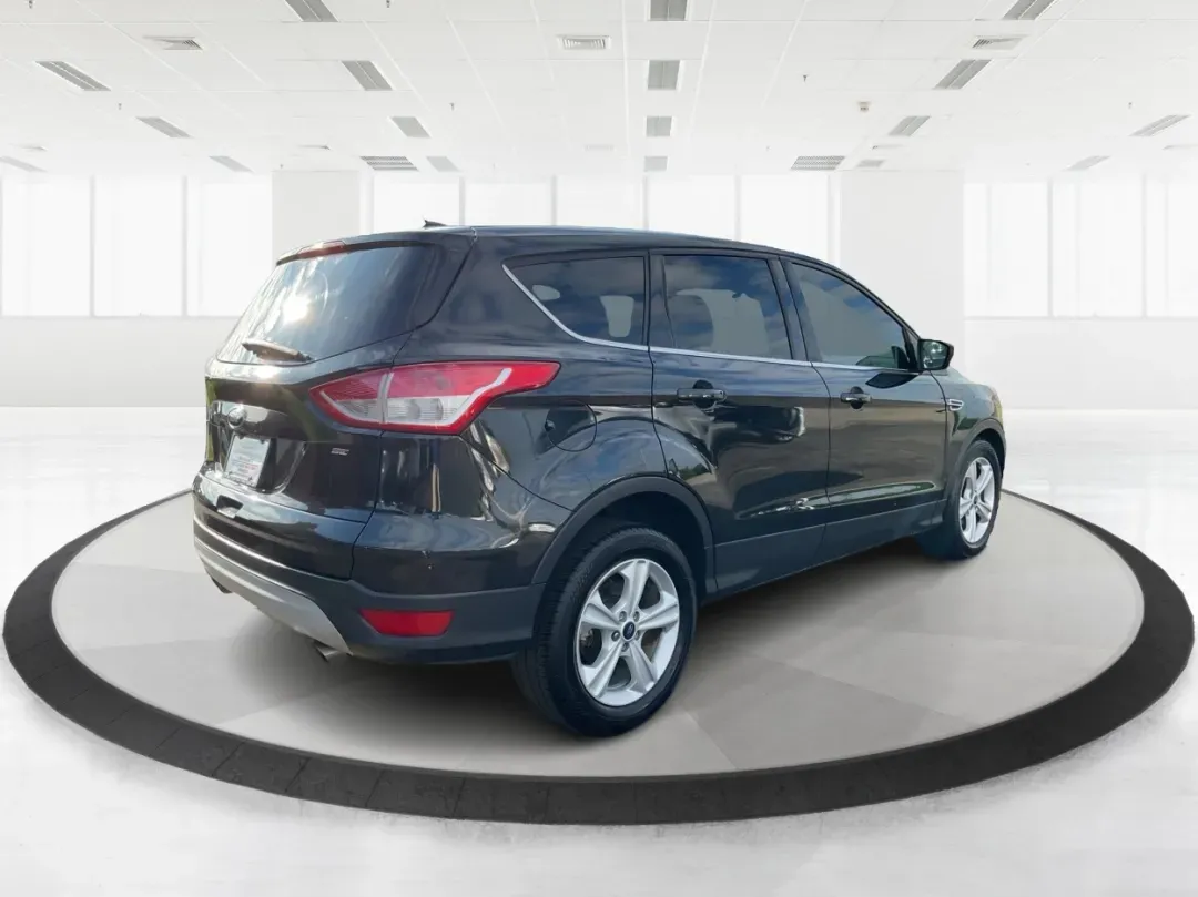 2015 Ford Escape SE (1FMCU0G76FU) with an Other engine, located at 4508 South Dixie Dr, Moraine, OH, 45439, (937) 908-9800, 39.689976, -84.218452 - **Discover the Ultimate Family Adventure Vehicle: 2015 Ford Escape SE at Advantage Car and Credit - Piqua**<br /> <br /> Are you ready to elevate your family road trips or weekend adventures? The 2015 Ford Escape SE offers the perfect blend of style, comfort, and utility to meet the demands of an ac - Photo#2