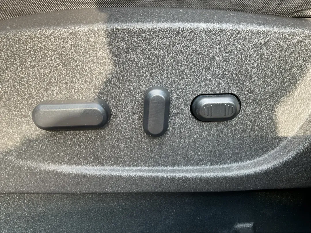 2015 Ford Escape SE (1FMCU0G76FU) with an Other engine, located at 4508 South Dixie Dr, Moraine, OH, 45439, (937) 908-9800, 39.689976, -84.218452 - **Discover the Ultimate Family Adventure Vehicle: 2015 Ford Escape SE at Advantage Car and Credit - Piqua**<br /> <br /> Are you ready to elevate your family road trips or weekend adventures? The 2015 Ford Escape SE offers the perfect blend of style, comfort, and utility to meet the demands of an ac - Photo#18