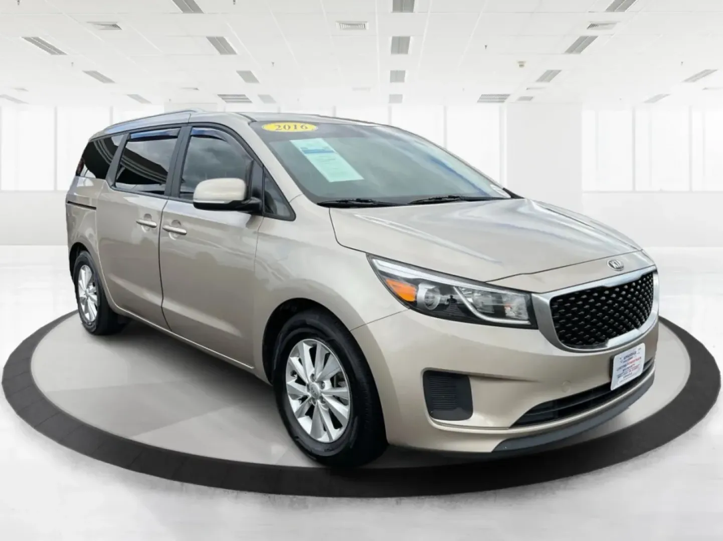 2016 Kia Sedona LX (KNDMB5C17G6) with an Lambda 3.3L V-6 gasoline direct injection engine, located at 1230 East Main St, Xenia, OH, 45385, (937) 908-9800, 39.688026, -83.910172 - Looking for the perfect family vehicle that combines comfort, reliability, and modern features? Look no further than the 2016 Kia Sedona LX, available now at Advantage Car and Credit in Xenia, OH. Ideal for growing families or anyone who needs extra cargo space, this passenger van is designed to mak - Photo#0
