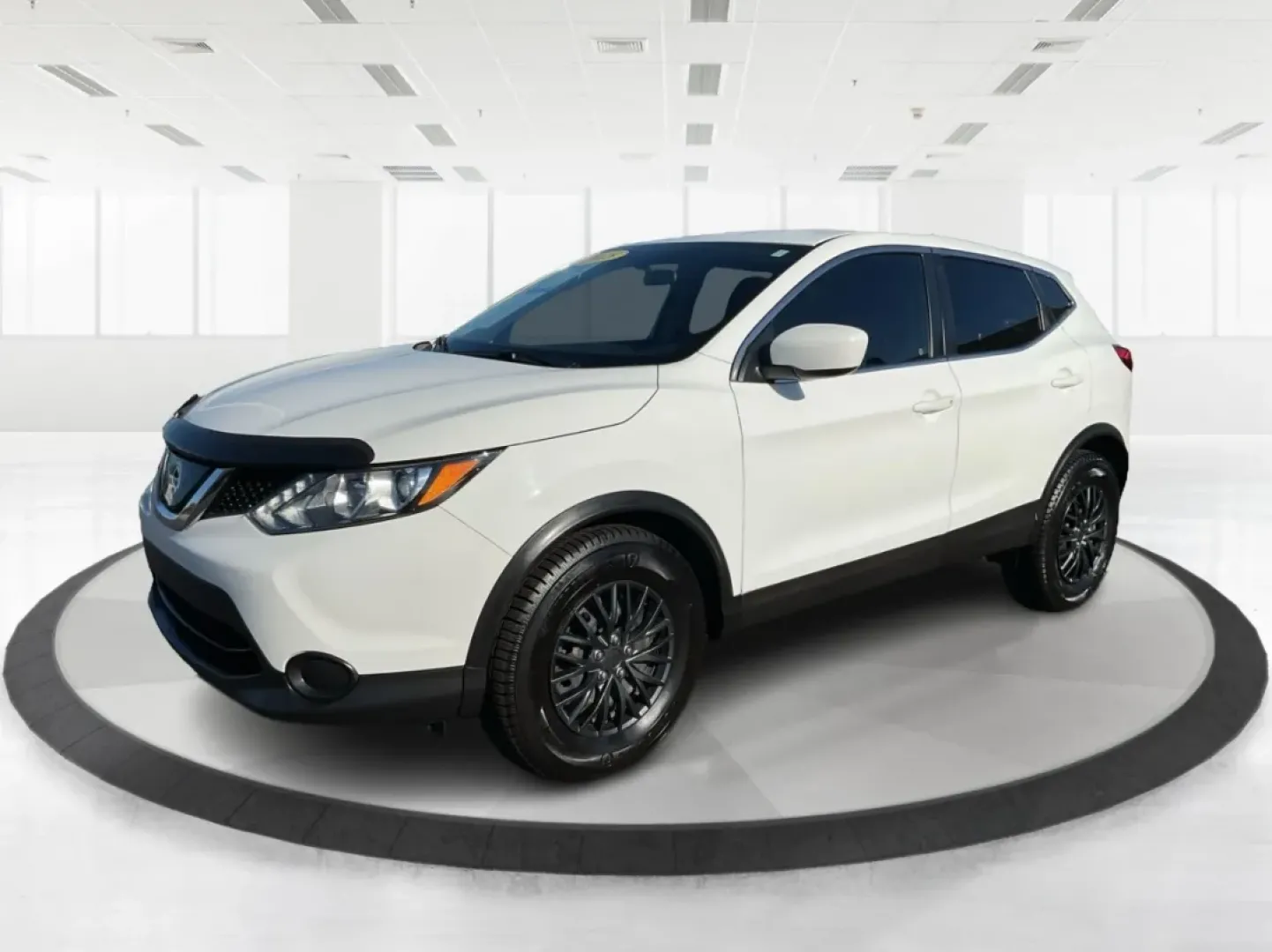 2018 Nissan Rogue S (JN1BJ1CR8JW) with an 2L I-4 gasoline direct injection engine, located at 1184 Kauffman Ave, Fairborn, OH, 45324, (937) 908-9800, 39.807072, -84.030914 - **Adventure Awaits with the 2018 Nissan Rogue: Your Ultimate Family SUV!**<br /> <br /> Are you in search of a reliable and spacious vehicle that caters to your family's active lifestyle? Look no further than the 2018 Nissan Rogue, available now at Advantage Car and Credit in Fairborn, OH. This vers - Photo#8