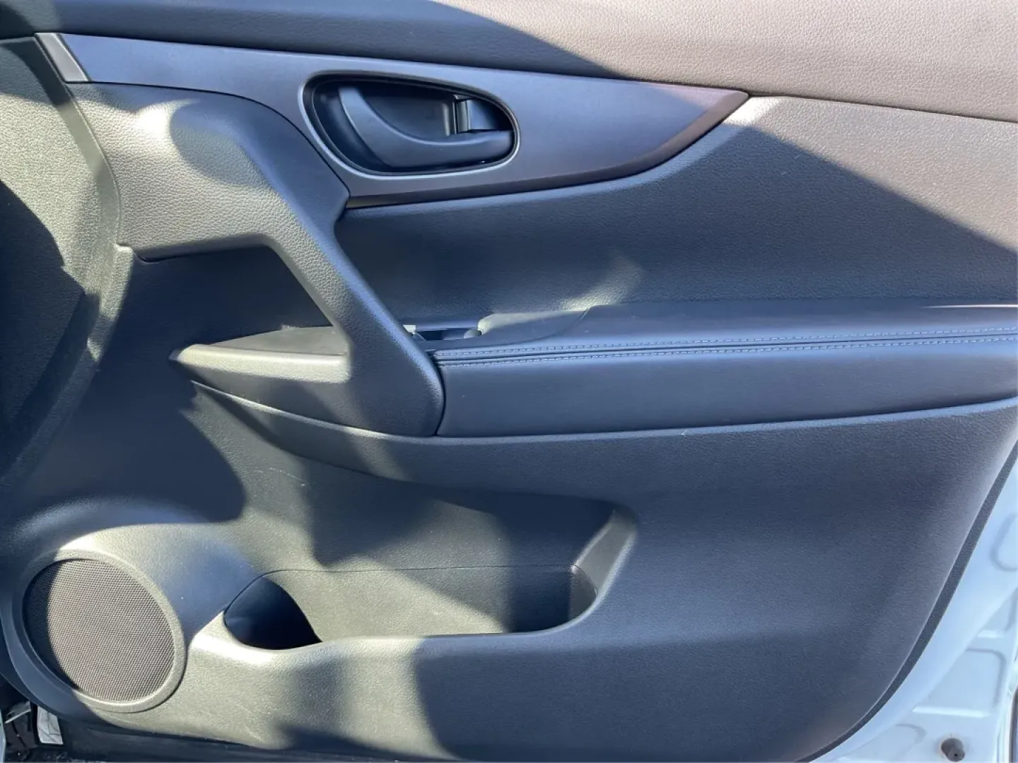 2018 Nissan Rogue S (JN1BJ1CR8JW) with an 2L I-4 gasoline direct injection engine, located at 1184 Kauffman Ave, Fairborn, OH, 45324, (937) 908-9800, 39.807072, -84.030914 - **Adventure Awaits with the 2018 Nissan Rogue: Your Ultimate Family SUV!**<br /> <br /> Are you in search of a reliable and spacious vehicle that caters to your family's active lifestyle? Look no further than the 2018 Nissan Rogue, available now at Advantage Car and Credit in Fairborn, OH. This vers - Photo#18