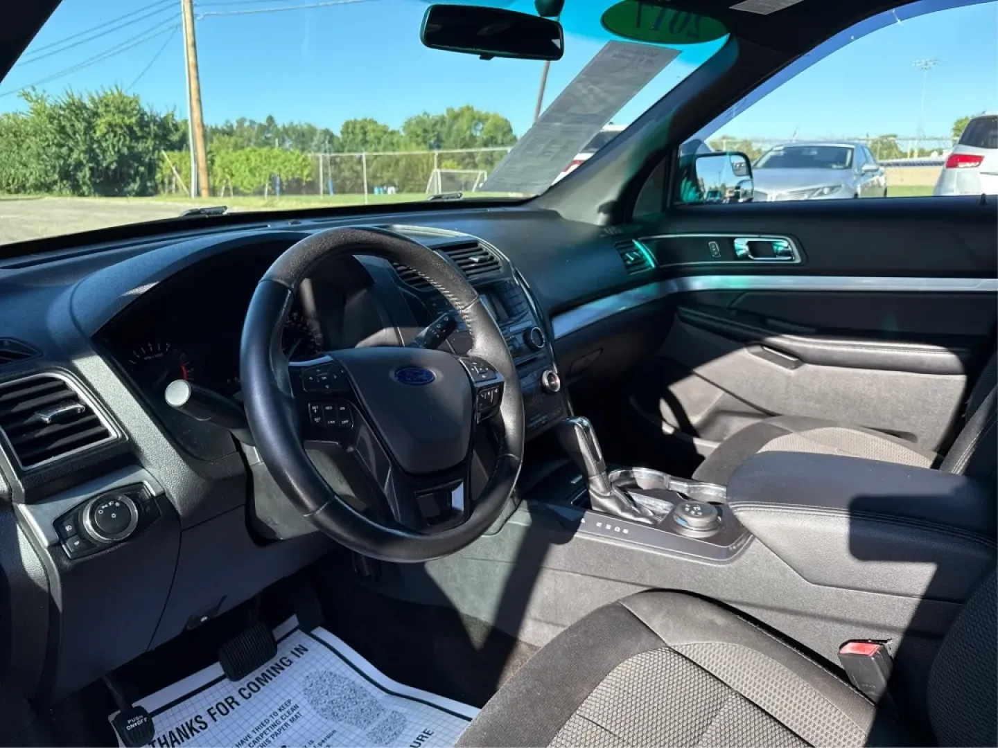 2017 Ford Explorer XLT (1FM5K8D82HG) with an EcoBoost 2.3L I-4 gasoline direct injection engine, located at 1184 Kauffman Ave, Fairborn, OH, 45324, (937) 908-9800, 39.807072, -84.030914 - **Explore Your Next Adventure with the 2017 Ford Explorer XLT at Advantage Car and Credit - Fairborn**<br /> <br /> Are you ready to upgrade your family vehicle for weekend getaways and daily adventures? Look no further than this stunning 2017 Ford Explorer XLT, a perfect blend of style, comfort, an - Photo#9