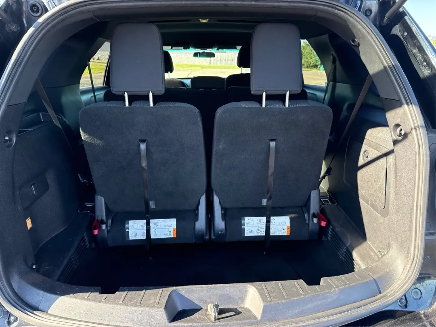 2017 Ford Explorer XLT (1FM5K8D82HG) with an EcoBoost 2.3L I-4 gasoline direct injection engine, located at 1184 Kauffman Ave, Fairborn, OH, 45324, (937) 908-9800, 39.807072, -84.030914 - **Explore Your Next Adventure with the 2017 Ford Explorer XLT at Advantage Car and Credit - Fairborn**<br /> <br /> Are you ready to upgrade your family vehicle for weekend getaways and daily adventures? Look no further than this stunning 2017 Ford Explorer XLT, a perfect blend of style, comfort, an - Photo#12