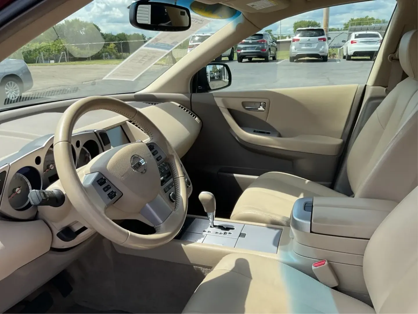 2007 Nissan Murano SL (JN8AZ08W37W) with an VQ 3.5L V-6 DOHC engine, located at 1230 East Main St, Xenia, OH, 45385, (937) 908-9800, 39.688026, -83.910172 - **Elevate Your Lifestyle with the 2007 Nissan Murano SL Perfect for Family Adventures and Daily Commuting!**<br /> <br /> Are you searching for the ideal vehicle that seamlessly blends style, comfort, and reliability? The 2007 Nissan Murano SL is the perfect fit for families on the go, weekend adve - Photo#9