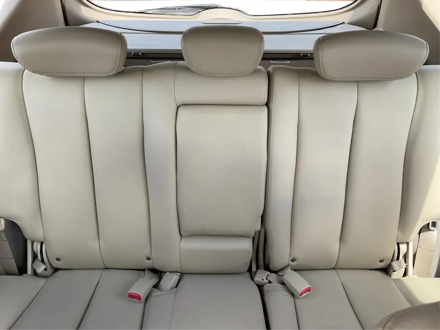 2007 Nissan Murano SL (JN8AZ08W37W) with an VQ 3.5L V-6 DOHC engine, located at 1230 East Main St, Xenia, OH, 45385, (937) 908-9800, 39.688026, -83.910172 - **Elevate Your Lifestyle with the 2007 Nissan Murano SL Perfect for Family Adventures and Daily Commuting!**<br /> <br /> Are you searching for the ideal vehicle that seamlessly blends style, comfort, and reliability? The 2007 Nissan Murano SL is the perfect fit for families on the go, weekend adve - Photo#14