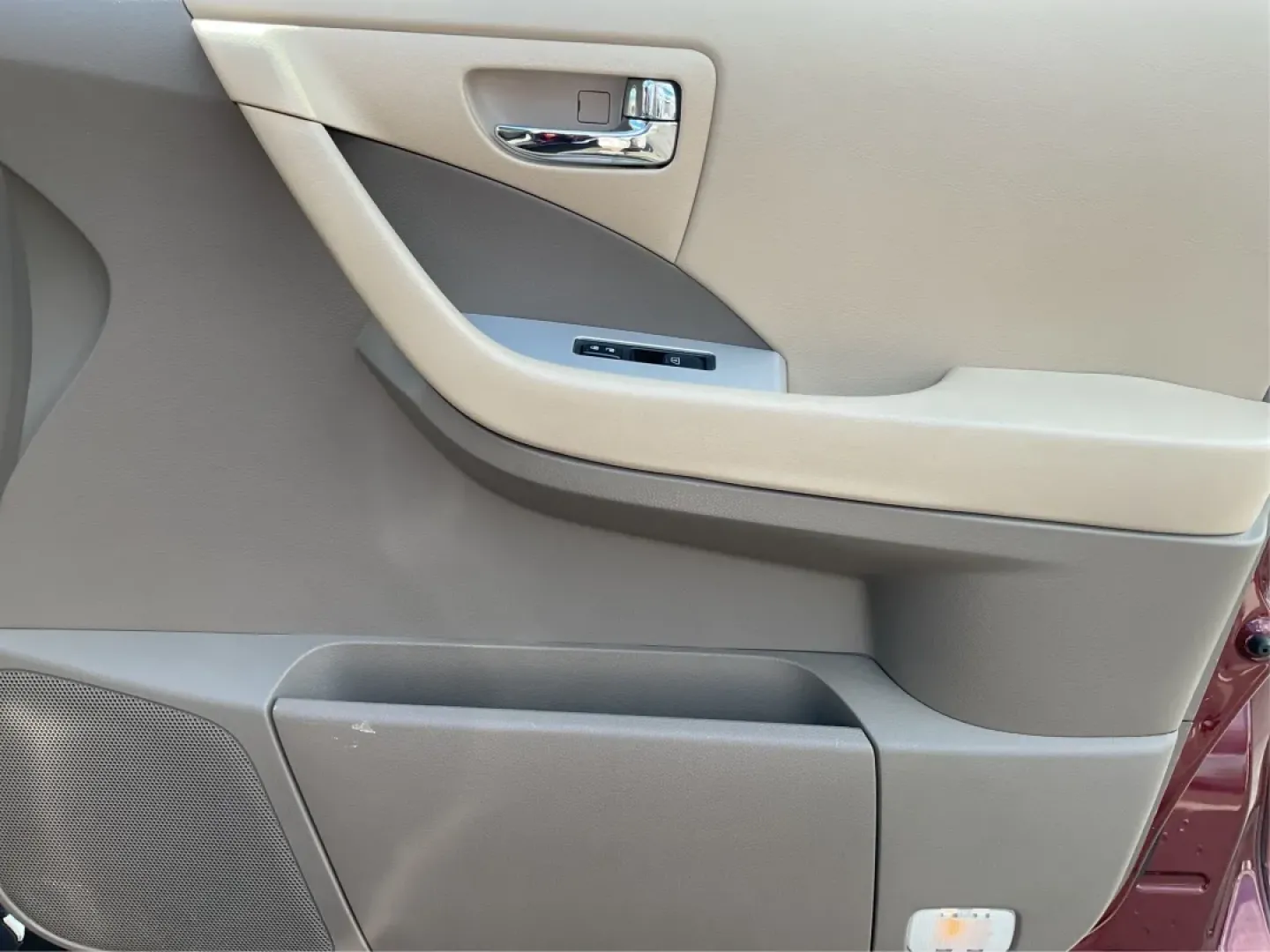 2007 Nissan Murano SL (JN8AZ08W37W) with an VQ 3.5L V-6 DOHC engine, located at 1230 East Main St, Xenia, OH, 45385, (937) 908-9800, 39.688026, -83.910172 - **Elevate Your Lifestyle with the 2007 Nissan Murano SL Perfect for Family Adventures and Daily Commuting!**<br /> <br /> Are you searching for the ideal vehicle that seamlessly blends style, comfort, and reliability? The 2007 Nissan Murano SL is the perfect fit for families on the go, weekend adve - Photo#19