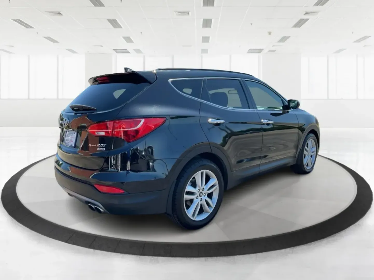 2014 Hyundai Santa Fe 2.0L Turbo (5XYZUDLA5EG) with an Theta II 2L I-4 gasoline direct injection engine, located at 8750 N County Rd 25A, Piqua, OH, 45356, (937) 908-9800, 40.164391, -84.232513 - Experience the thrill of adventure and family outings with our stunning 2014 Hyundai Santa Fe, available now at Advantage Car and Credit - Piqua, your friendly Buy Here Pay Here dealership located at 8750 N County Rd 25A, Piqua, OH 45356. This versatile SUV is designed for those who crave comfort, r - Photo#2