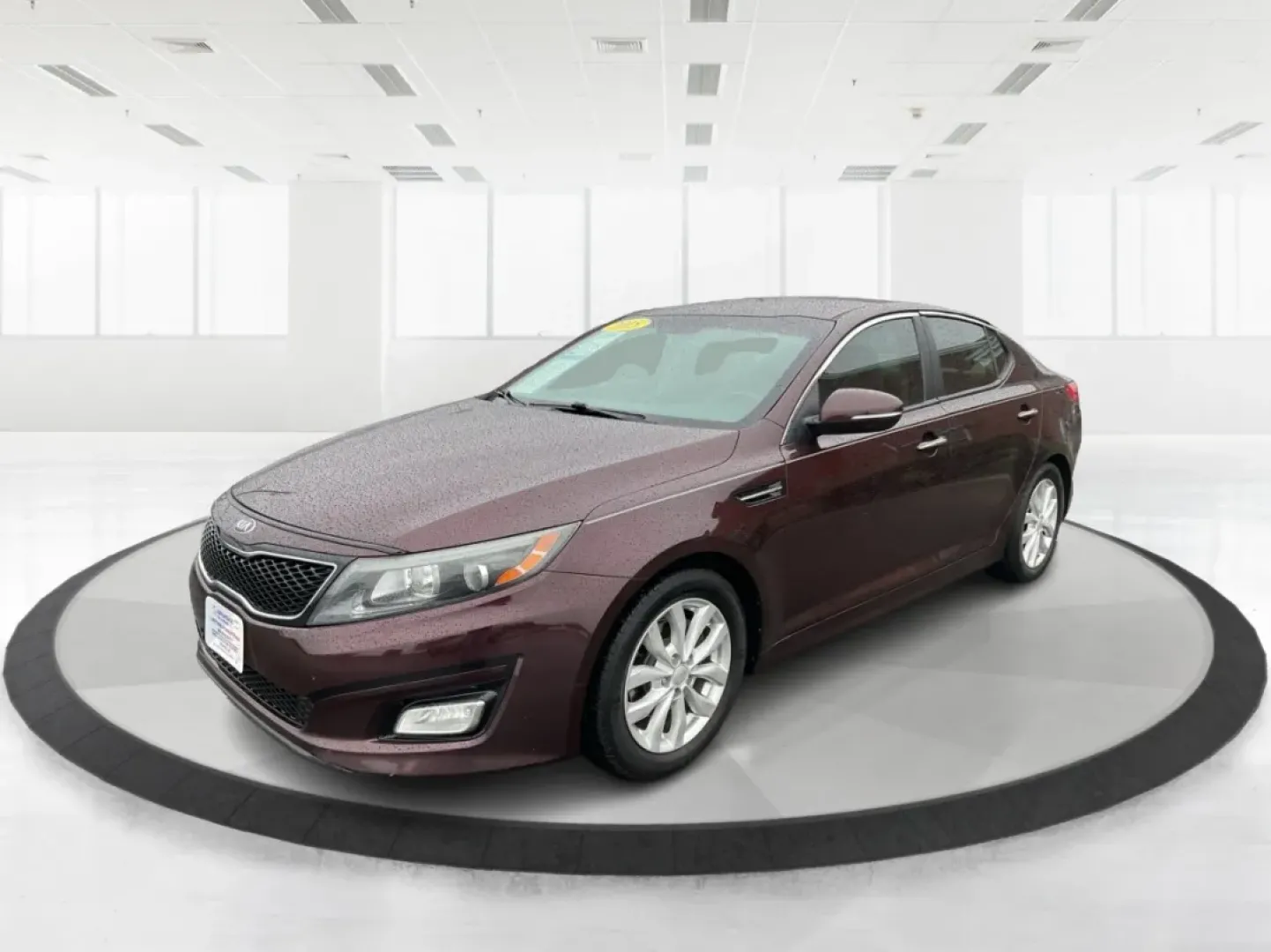 2015 Kia Optima LX (5XXGM4A72FG) with an Theta II 2.4L I-4 gasoline direct injection engine, located at 1951 S Dayton Lakeview Rd., New Carlisle, OH, 45344, (937) 908-9800, 39.890999, -84.050255 - **Discover the Perfect Blend of Comfort and Reliability with This 2015 Kia Optima LX Ideal for Your Daily Commute or Family Road Trips!**<br /> <br /> Are you ready to elevate your driving experience? The 2015 Kia Optima LX, available at Advantage Car and Credit in Fairborn, OH, is the answer to yo - Photo#9