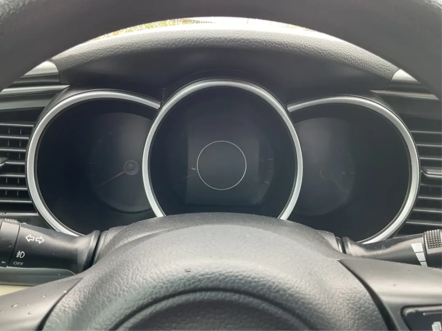 2015 Kia Optima LX (5XXGM4A72FG) with an Theta II 2.4L I-4 gasoline direct injection engine, located at 1951 S Dayton Lakeview Rd., New Carlisle, OH, 45344, (937) 908-9800, 39.890999, -84.050255 - **Discover the Perfect Blend of Comfort and Reliability with This 2015 Kia Optima LX Ideal for Your Daily Commute or Family Road Trips!**<br /> <br /> Are you ready to elevate your driving experience? The 2015 Kia Optima LX, available at Advantage Car and Credit in Fairborn, OH, is the answer to yo - Photo#16