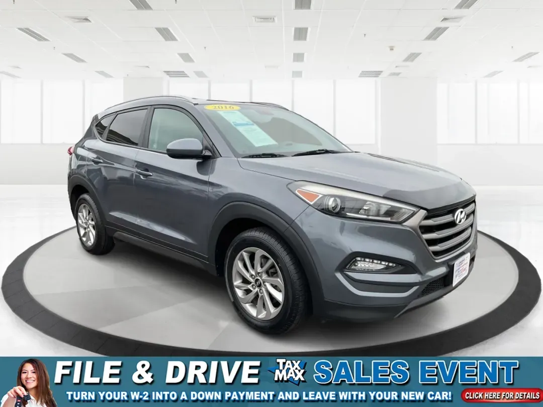 2016 Hyundai Tucson SE's photo