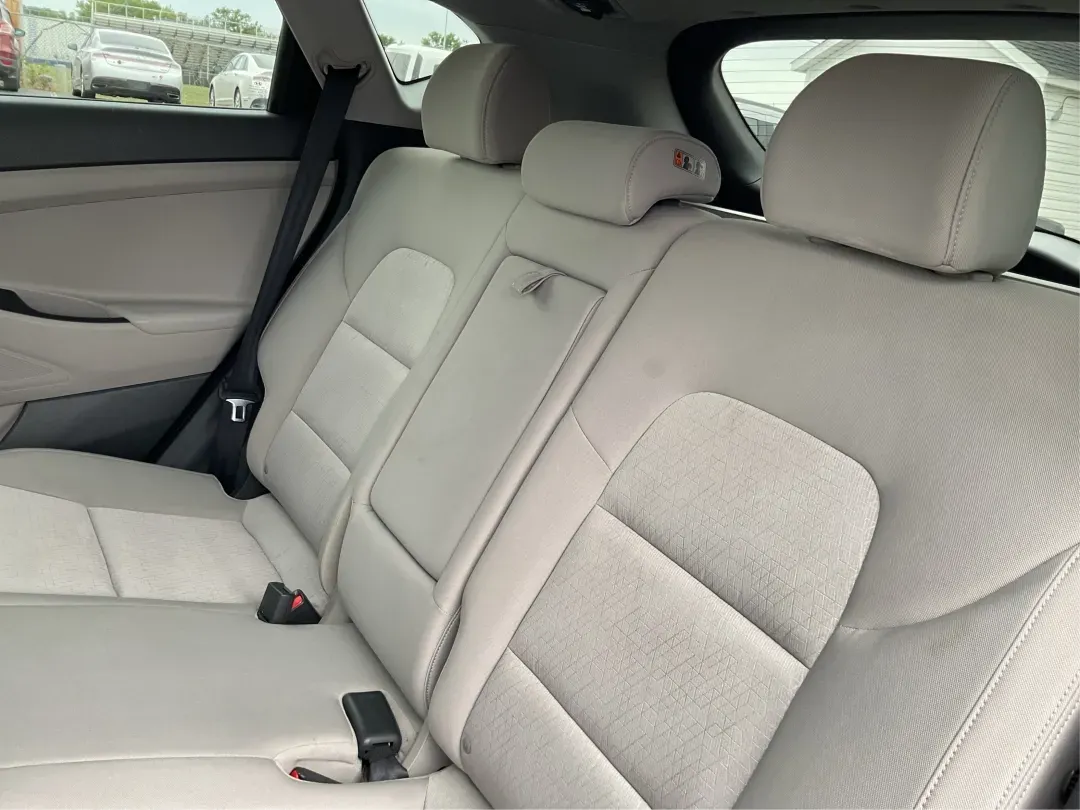 2016 Hyundai Tucson SE (KM8J3CA43GU) with an Nu 2L I-4 gasoline direct injection engine, located at 1230 East Main St, Xenia, OH, 45385, (937) 908-9800, 39.688026, -83.910172 - **Elevate Your Daily Drive with the 2016 Hyundai Tucson SE Perfect for Your Active Lifestyle!**<br /> <br /> Are you in search of a reliable vehicle that fits your busy lifestyle? The 2016 Hyundai Tucson SE, available now at Advantage Car and Credit in Piqua, OH, is the ultimate SUV for those on th - Photo#10