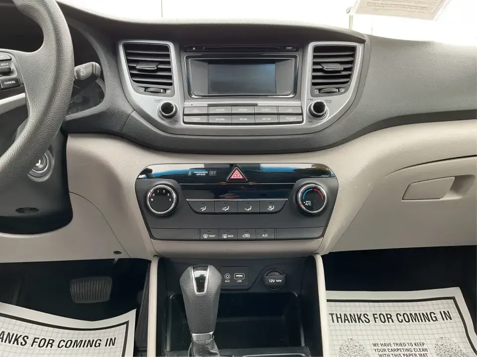 2016 Hyundai Tucson SE (KM8J3CA43GU) with an Nu 2L I-4 gasoline direct injection engine, 6A transmission, located at 1099 N County Rd 25A, Troy, OH, 45373, (937) 908-9800, 40.057079, -84.212883 - **Elevate Your Daily Drive with the 2016 Hyundai Tucson SE Perfect for Your Active Lifestyle!**<br /> <br /> Are you in search of a reliable vehicle that fits your busy lifestyle? The 2016 Hyundai Tucson SE, available now at Advantage Car and Credit in Piqua, OH, is the ultimate SUV for those on th - Photo#13