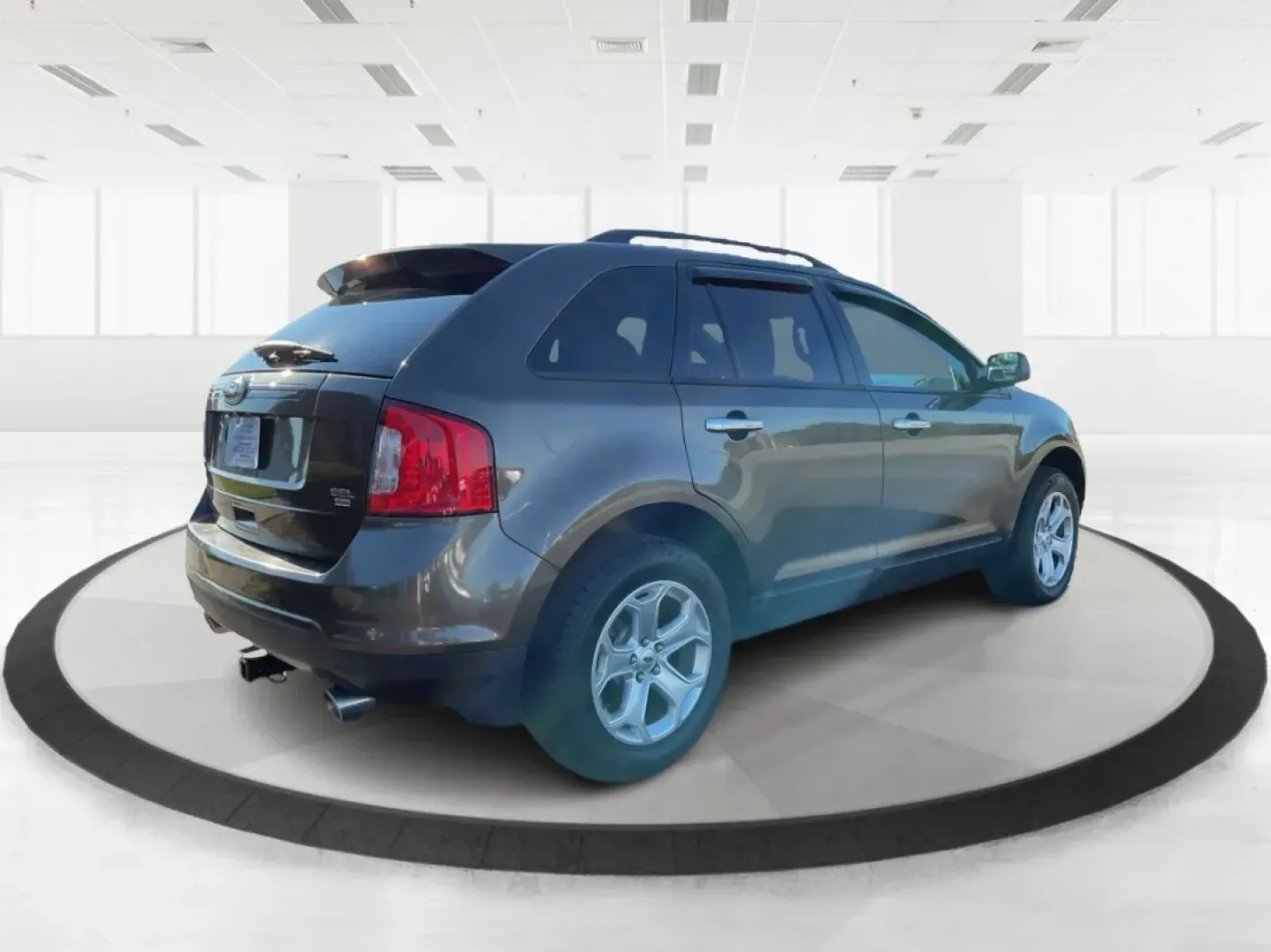 2011 Ford Edge SEL (2FMDK4JC9BB) with an 3.5L V-6 DOHC engine, located at 4508 South Dixie Dr, Moraine, OH, 45439, (937) 908-9800, 39.689976, -84.218452 - **Adventure Awaits with the 2011 Ford Edge SEL Perfect for Family Road Trips and Daily Commuting!**<br /> <br /> Are you ready to elevate your driving experience with a perfect blend of style, comfort, and capability? Look no further than this stunning 2011 Ford Edge SEL, ideal for families seeking - Photo#2