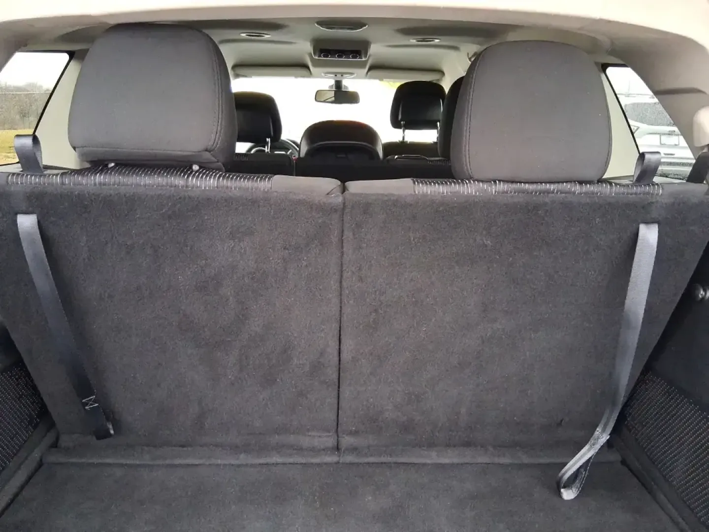 2019 Dodge Journey SE (3C4PDCBB0KT) with an 2.4L L6 DOHC 16V engine, 4A transmission, located at 1230 East Main St, Xenia, OH, 45385, (937) 908-9800, 39.688026, -83.910172 - ### Discover Your Next Adventure with the 2019 Dodge Journey SE Perfect for Growing Families!<br /> <br /> Are you looking for a reliable and spacious SUV that can accommodate your family's needs and adventures? Look no further than this 2019 Dodge Journey SE, now available at Advantage Car and Cre - Photo#12