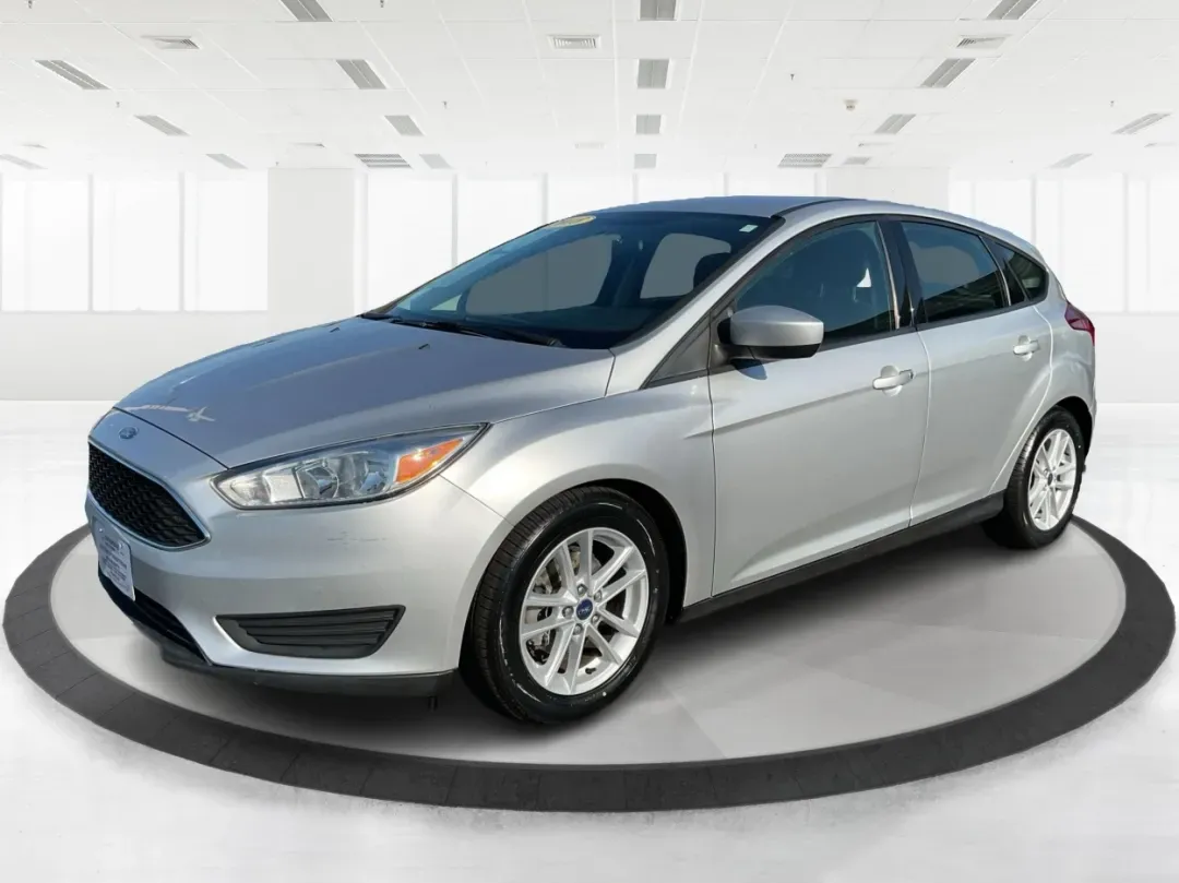 2018 Ford Focus SE (1FADP3K23JL) with an 2L I-4 gasoline direct injection engine, located at 1099 N County Rd 25A, Troy, OH, 45373, (937) 908-9800, 40.057079, -84.212883 - ### Discover Adventure and Comfort with the 2018 Ford Focus SE at Advantage Car and Credit!<br /> <br /> Are you in search of a reliable, stylish vehicle that perfectly complements your active lifestyle? Look no further! The 2018 Ford Focus SE Hatchback is designed for those who appreciate both func - Photo#8
