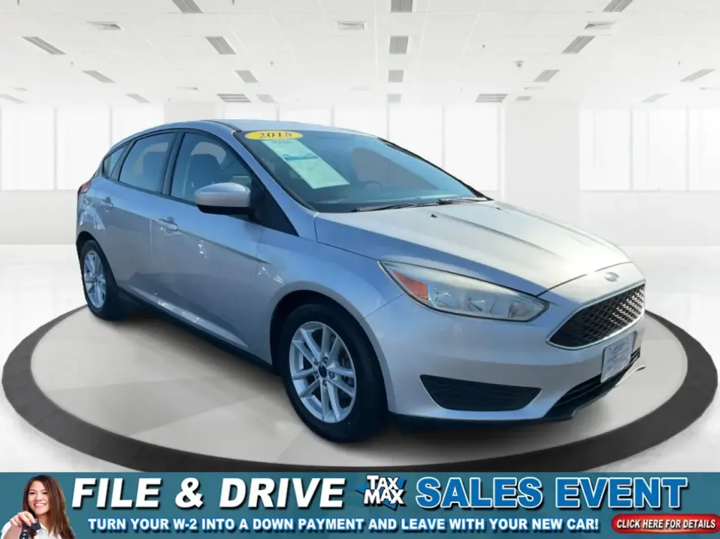 2018 Ford Focus SE (1FADP3K23JL) with an 2L I-4 gasoline direct injection engine, Automatic transmission, located at 1184 Kauffman Ave, Fairborn, OH, 45324, (937) 908-9800, 39.807072, -84.030914 - Pack the gear, load the kids' backpacks, or just make your weekday commute feel easier-this 2018 Ford Focus SE Hatchback is the kind of practical, city-friendly ride that fits real life in Moraine. With its hatchback versatility, efficient size for tight parking, and everyday comfort features, it's- Photo#0