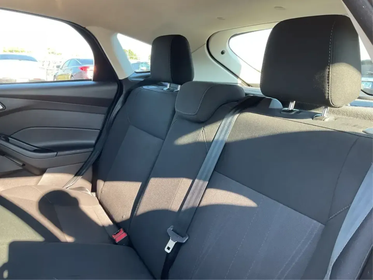 2018 Ford Focus SE (1FADP3K23JL) with an 2L I-4 gasoline direct injection engine, Automatic transmission, located at 1184 Kauffman Ave, Fairborn, OH, 45324, (937) 908-9800, 39.807072, -84.030914 - Pack the gear, load the kids' backpacks, or just make your weekday commute feel easier-this 2018 Ford Focus SE Hatchback is the kind of practical, city-friendly ride that fits real life in Moraine. With its hatchback versatility, efficient size for tight parking, and everyday comfort features, it's- Photo#10