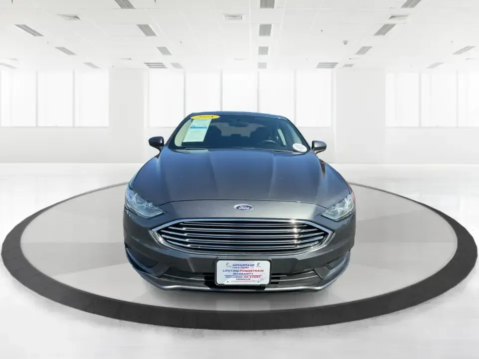 2018 Ford Fusion SE (3FA6P0HD3JR) with an 1.5L L4 DOHC 16V engine, 6A transmission, located at 1230 East Main St, Xenia, OH, 45385, (937) 908-9800, 39.688026, -83.910172 - Looking for a reliable sedan that combines style, comfort, and practicality? Look no further than the 2018 Ford Fusion SE, available now at Advantage Car and Credit in Vandalia, OH! Perfect for your daily commute, family outings, or even weekend adventures, this vehicle is designed to enhance your l - Photo#7