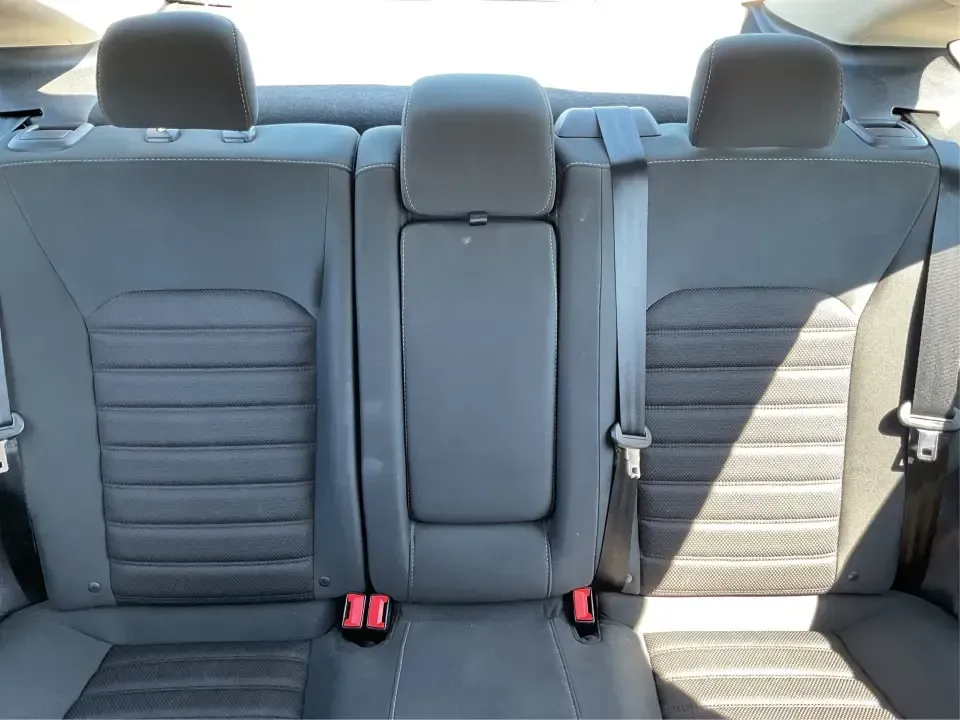 2018 Ford Fusion SE (3FA6P0HD3JR) with an 1.5L L4 DOHC 16V engine, 6A transmission, located at 8750 N County Rd 25A, Piqua, OH, 45356, (937) 908-9800, 40.164391, -84.232513 - Looking for a reliable sedan that combines style, comfort, and practicality? Look no further than the 2018 Ford Fusion SE, available now at Advantage Car and Credit in Vandalia, OH! Perfect for your daily commute, family outings, or even weekend adventures, this vehicle is designed to enhance your l - Photo#14