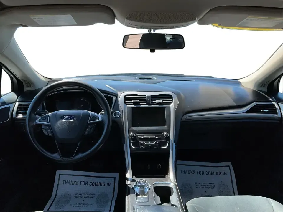 2018 Ford Fusion SE (3FA6P0HD3JR) with an 1.5L L4 DOHC 16V engine, 6A transmission, located at 8750 N County Rd 25A, Piqua, OH, 45356, (937) 908-9800, 40.164391, -84.232513 - Looking for a reliable sedan that combines style, comfort, and practicality? Look no further than the 2018 Ford Fusion SE, available now at Advantage Car and Credit in Vandalia, OH! Perfect for your daily commute, family outings, or even weekend adventures, this vehicle is designed to enhance your l - Photo#21