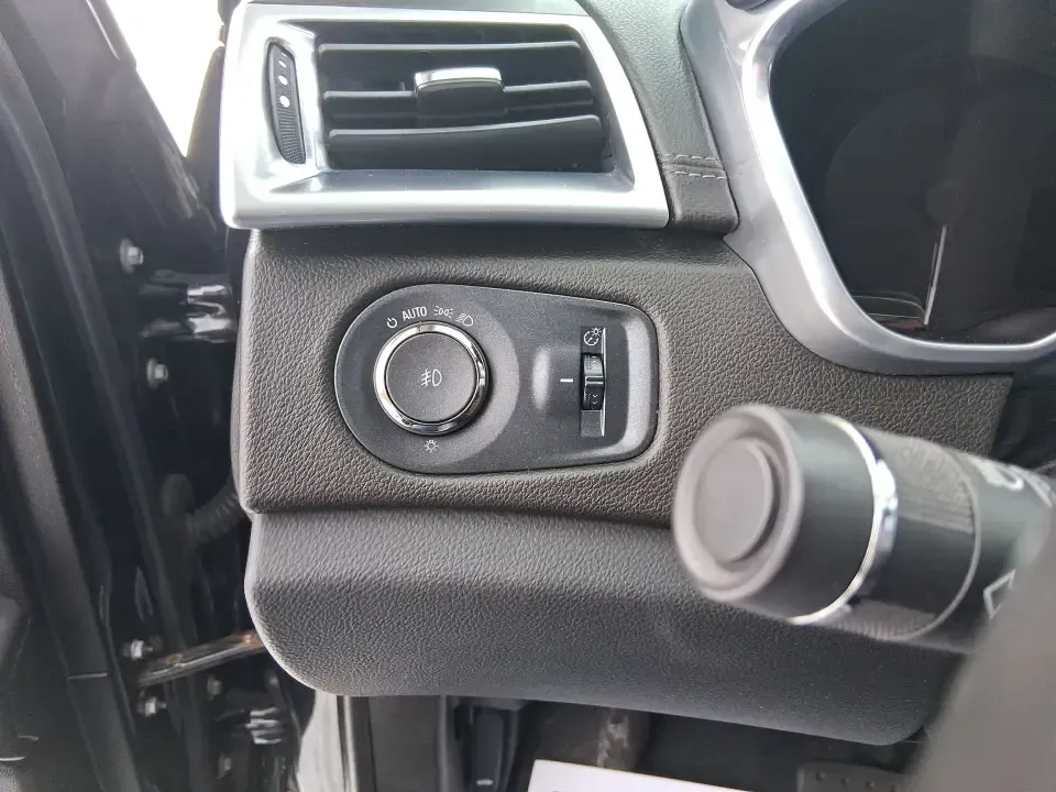 2014 Cadillac SRX Performance Collection (3GYFNCE38ES) with an 3.6L V-6 gasoline direct injection engine, located at 8750 N County Rd 25A, Piqua, OH, 45356, (937) 908-9800, 40.164391, -84.232513 - **Experience Luxury and Versatility with the 2014 Cadillac SRX Performance Collection at Advantage Car and Credit - Riverside!**<br /> <br /> Are you in search of a vehicle that accommodates both your daily commutes and weekend adventures while ensuring you travel in style? Look no further than the - Photo#17