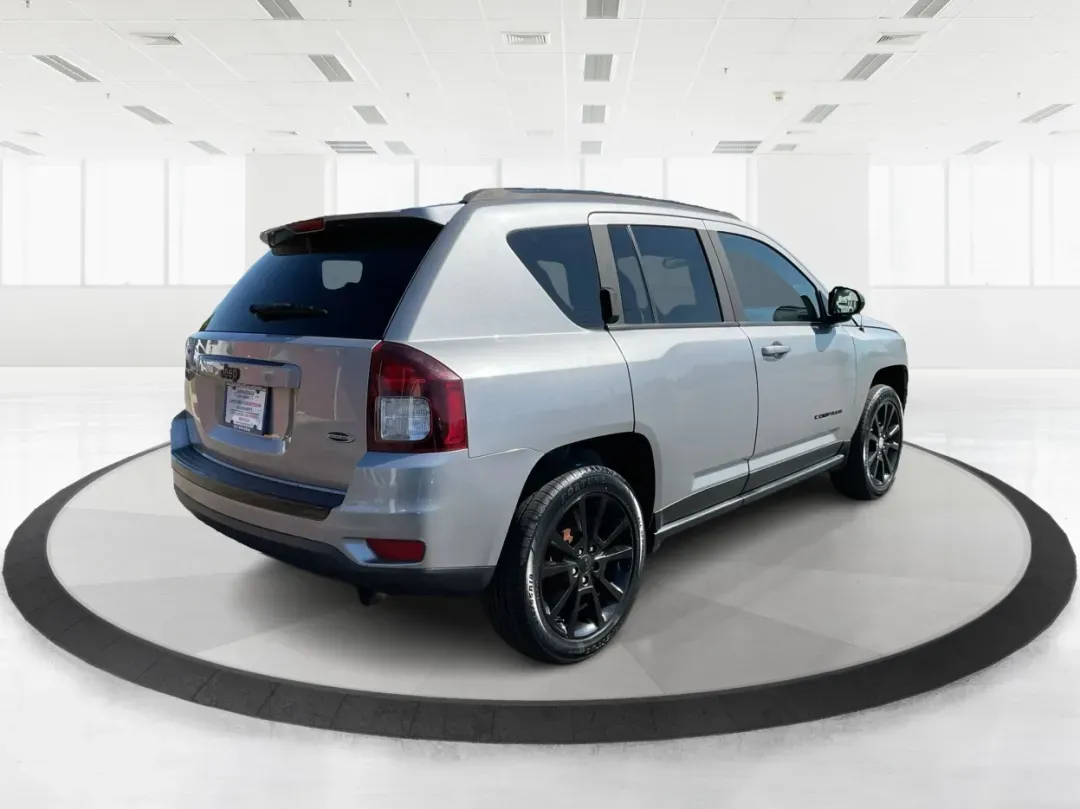2015 Jeep Compass Altitude Edition (1C4NJCBA6FD) with an 2L I-4 DOHC engine, located at 8750 N County Rd 25A, Piqua, OH, 45356, (937) 908-9800, 40.164391, -84.232513 - **Adventure Awaits in the 2015 Jeep Compass Altitude Edition at Advantage Car and Credit - Fairborn!**<br /> <br /> Are you ready for your next adventure? The 2015 Jeep Compass Altitude Edition is your perfect companion for weekend getaways, family road trips, or even your daily commute! This versat - Photo#2
