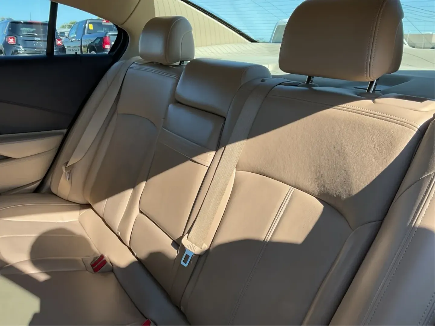 2010 Buick LaCrosse CXL (1G4GC5EG5AF) with an Ecotec 3L V-6 gasoline direct injection engine, located at 1184 Kauffman Ave, Fairborn, OH, 45324, (937) 908-9800, 39.807072, -84.030914 - **Experience Luxury and Comfort with the 2010 Buick LaCrosse CXL at Advantage Car and Credit - Fairborn!**<br /> <br /> Imagine gliding down the picturesque streets of Fairborn, OH, in a stylish sedan that combines luxury with practicality. Whether you're commuting to work, running errands around th - Photo#10