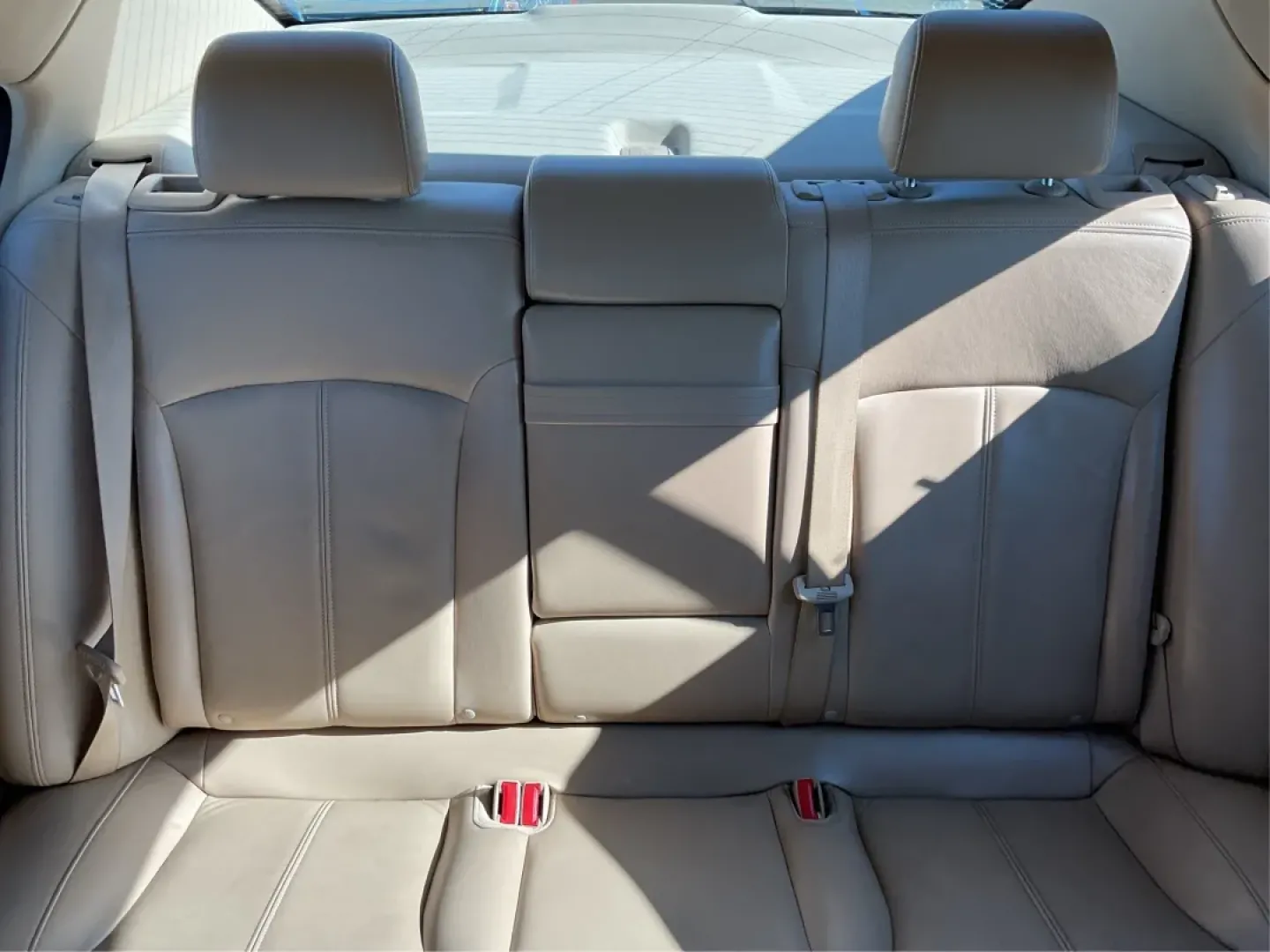 2010 Buick LaCrosse CXL (1G4GC5EG5AF) with an Ecotec 3L V-6 gasoline direct injection engine, located at 1184 Kauffman Ave, Fairborn, OH, 45324, (937) 908-9800, 39.807072, -84.030914 - **Experience Luxury and Comfort with the 2010 Buick LaCrosse CXL at Advantage Car and Credit - Fairborn!**<br /> <br /> Imagine gliding down the picturesque streets of Fairborn, OH, in a stylish sedan that combines luxury with practicality. Whether you're commuting to work, running errands around th - Photo#14