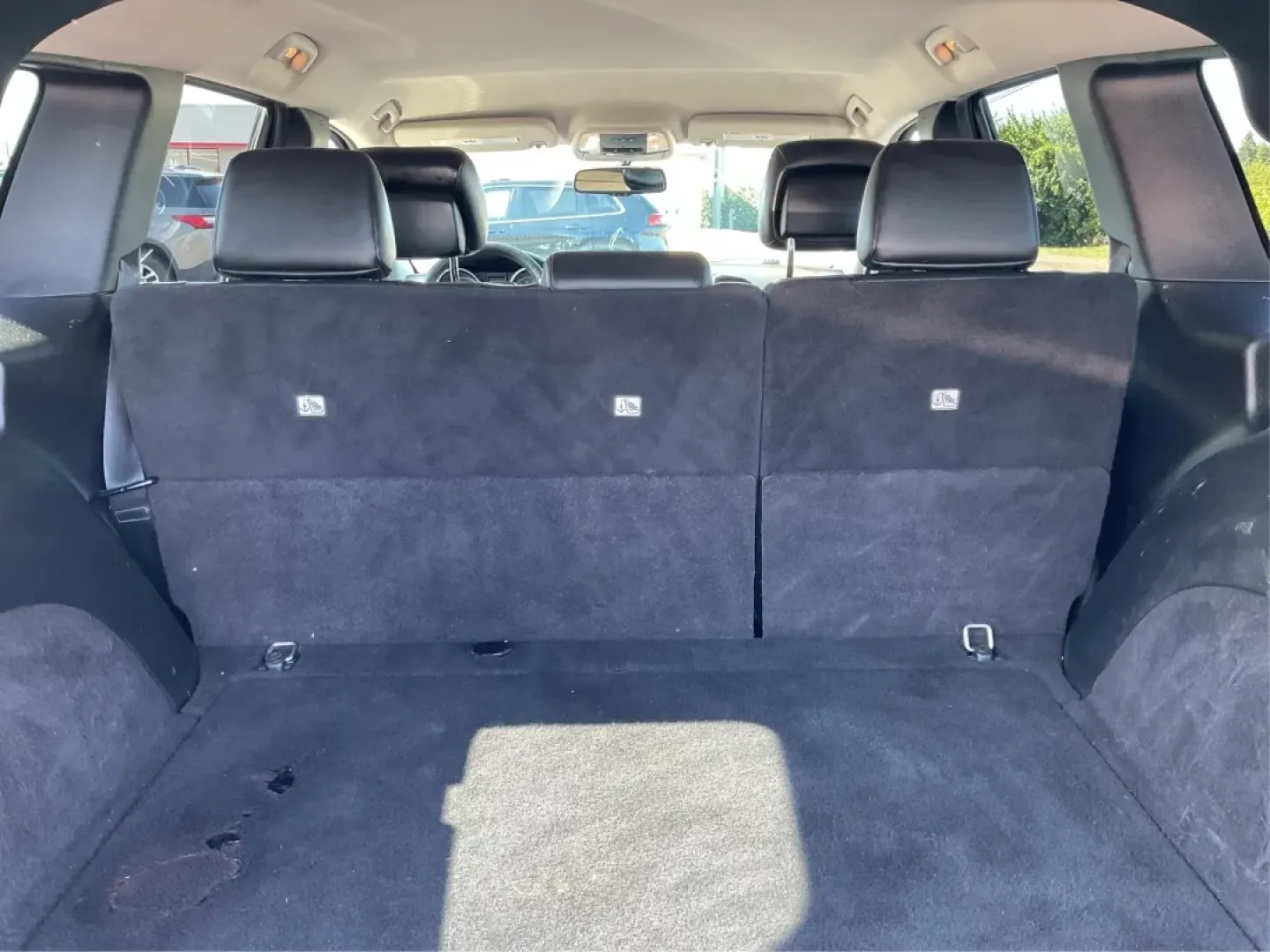 2012 Jeep Grand Cherokee Laredo (1C4RJFAG8CC) with an Other engine, located at 4508 South Dixie Dr, Moraine, OH, 45439, (937) 908-9800, 39.689976, -84.218452 - **Adventure Awaits with the 2012 Jeep Grand Cherokee Laredo Perfect for Your Next Journey!**<br /> <br /> Are you ready to upgrade your driving experience while embracing the adventurous lifestyle that comes with owning an SUV? The 2012 Jeep Grand Cherokee Laredo is the epitome of versatility, desi - Photo#12