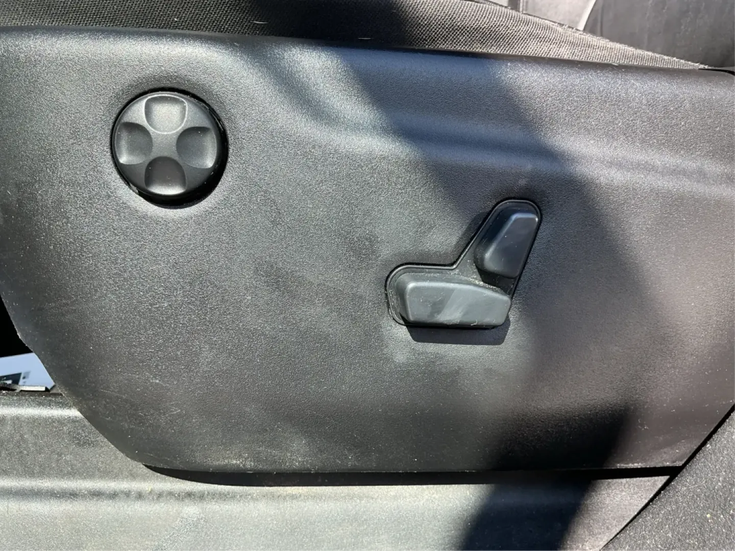 2012 Jeep Grand Cherokee Laredo (1C4RJFAG8CC) with an Other engine, located at 4508 South Dixie Dr, Moraine, OH, 45439, (937) 908-9800, 39.689976, -84.218452 - **Adventure Awaits with the 2012 Jeep Grand Cherokee Laredo Perfect for Your Next Journey!**<br /> <br /> Are you ready to upgrade your driving experience while embracing the adventurous lifestyle that comes with owning an SUV? The 2012 Jeep Grand Cherokee Laredo is the epitome of versatility, desi - Photo#18