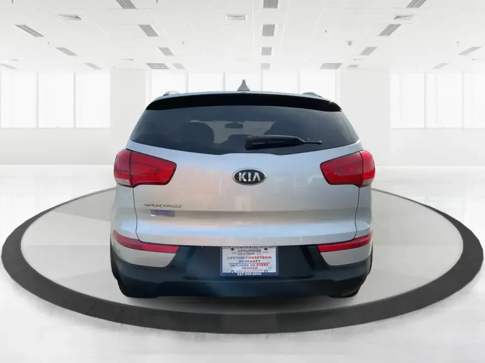 2015 Kia Sportage LX (KNDPBCAC2F7) with an 2.4L V6 DOHC 24V engine, 6-Speed Automatic transmission, located at 1099 N County Rd 25A, Troy, OH, 45373, (937) 908-9800, 40.057079, -84.212883 - Are you ready to elevate your driving experience and embark on unforgettable adventures? Look no further than this 2015 Kia Sportage LX, perfect for those who crave a reliable crossover that blends style with versatility. Whether you're commuting to work, shuttling the kids to school, or planning a - Photo#3