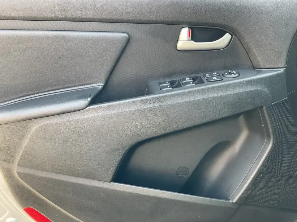 2015 Kia Sportage LX (KNDPBCAC2F7) with an 2.4L V6 DOHC 24V engine, 6-Speed Automatic transmission, located at 1099 N County Rd 25A, Troy, OH, 45373, (937) 908-9800, 40.057079, -84.212883 - Are you ready to elevate your driving experience and embark on unforgettable adventures? Look no further than this 2015 Kia Sportage LX, perfect for those who crave a reliable crossover that blends style with versatility. Whether you're commuting to work, shuttling the kids to school, or planning a - Photo#17