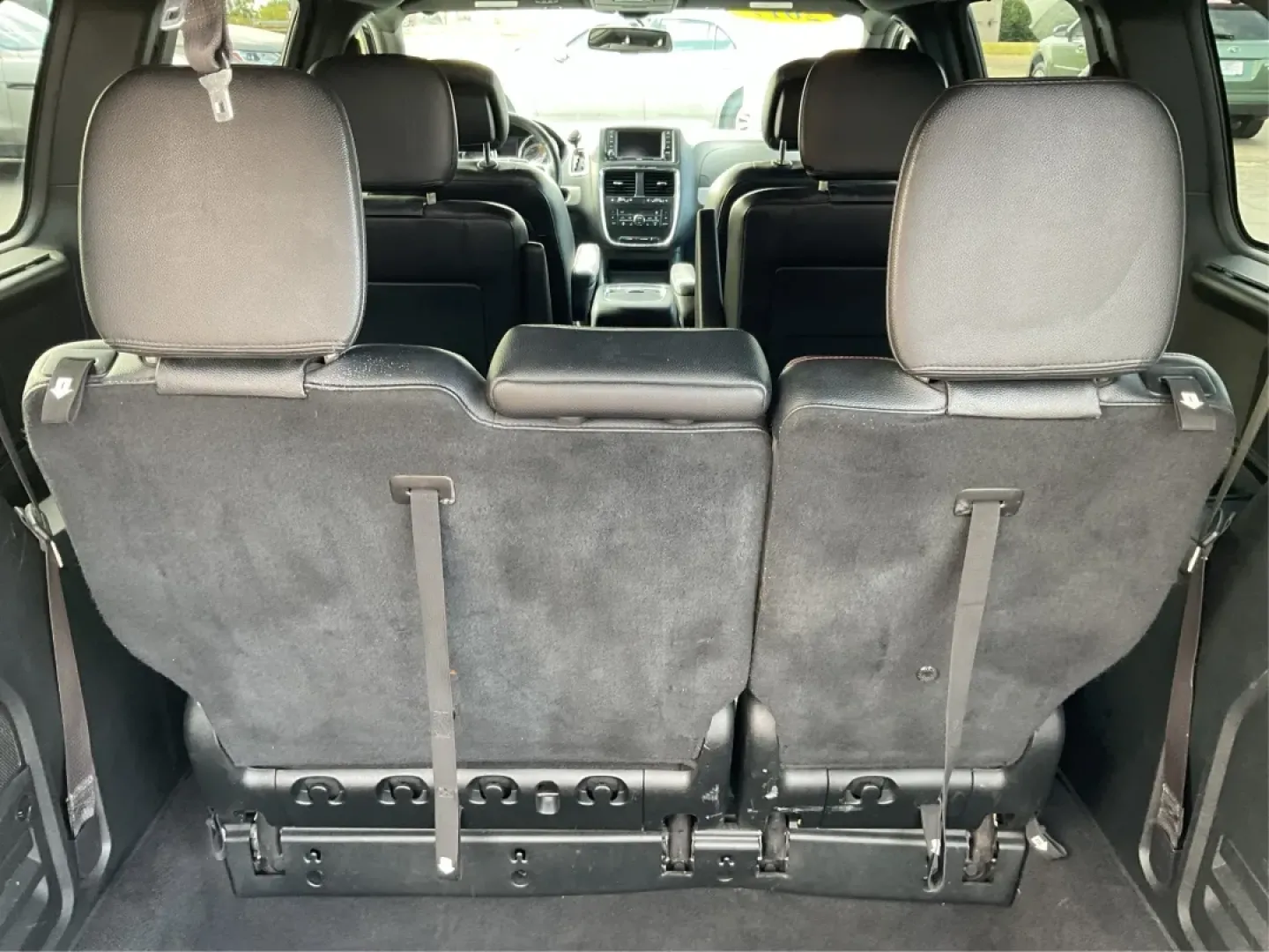 2017 Dodge Grand Caravan GT (2C4RDGEG4HR) with an Pentastar 3.6L V-6 DOHC engine, located at 1951 S Dayton Lakeview Rd., New Carlisle, OH, 45344, (937) 908-9800, 39.890999, -84.050255 - Elevate your family's adventures with the perfect vehicle designed for comfort and versatility-the 2017 Dodge Grand Caravan GT, available now at Advantage Car and Credit in Piqua, OH. This spacious passenger van is not just a mode of transport; it's the ideal companion for growing families, weekend - Photo#11